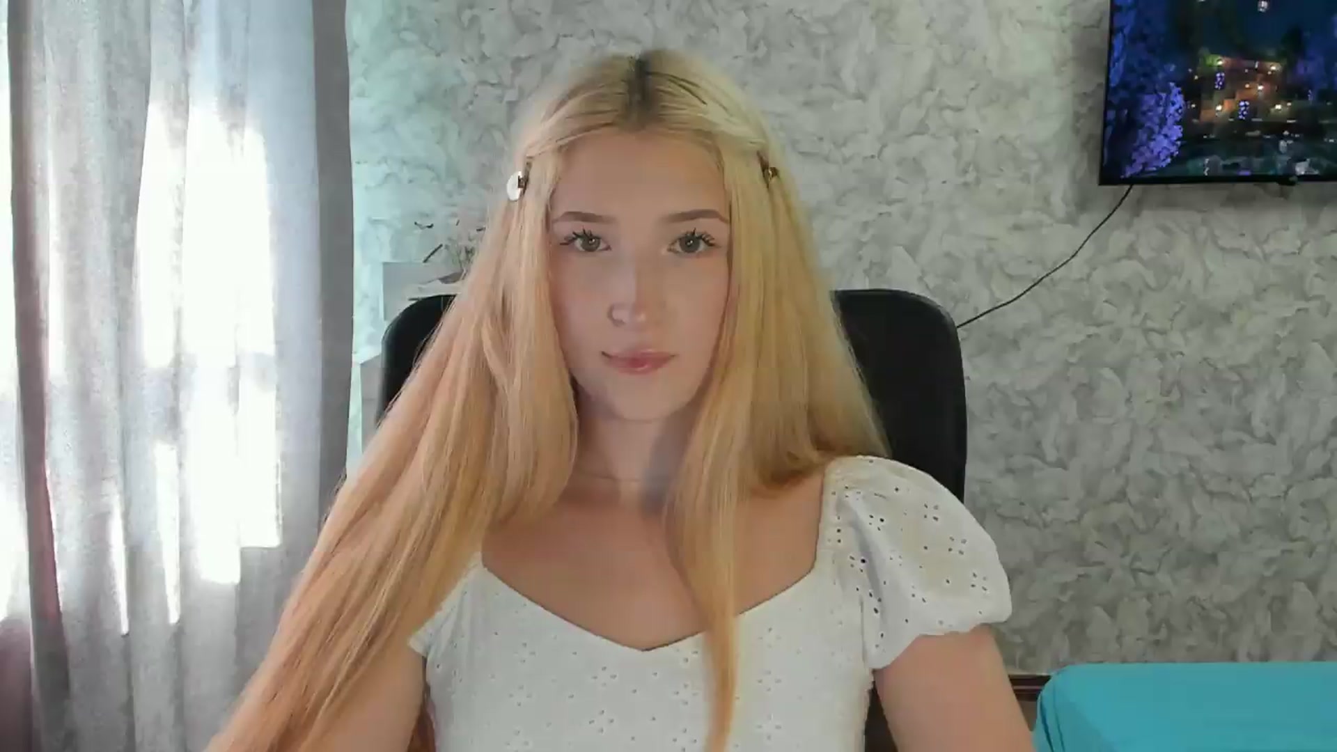 Gallery image thumbnail from Ilona_Here's myfreecams stream on, 08/23/2026, 13:22 image 13 of 20