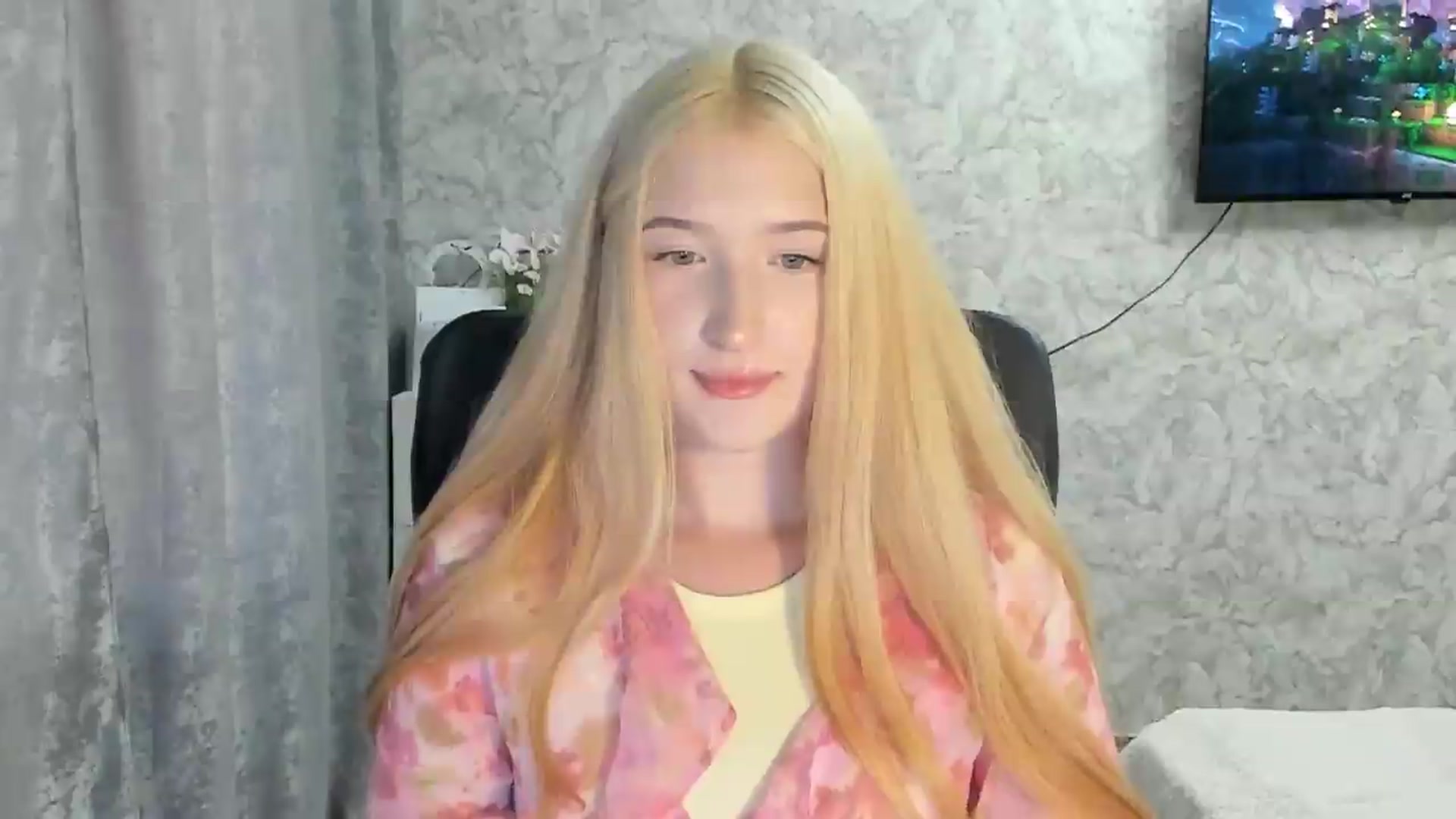 Gallery image thumbnail from Ilona_Here's myfreecams stream on, 08/25/2026, 17:34 image 3 of 20