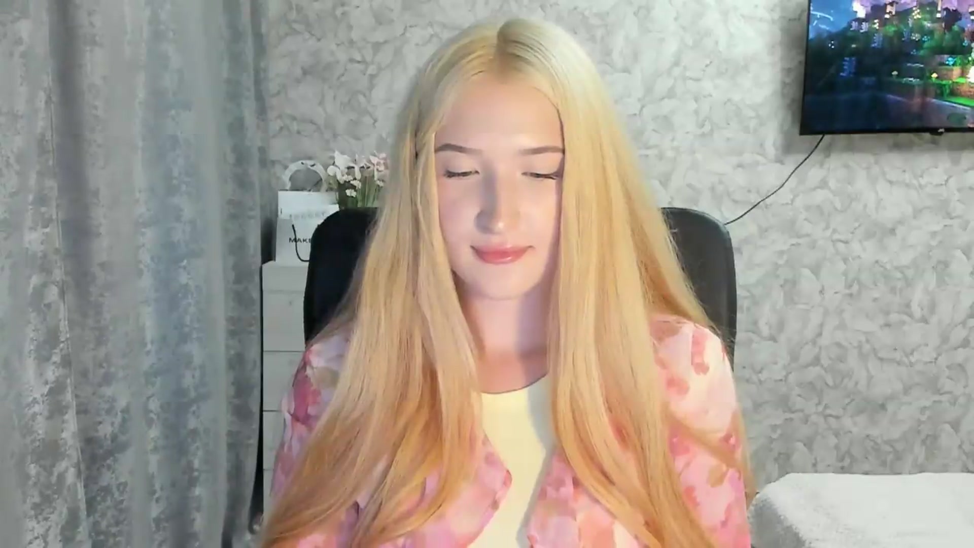 Gallery image thumbnail from Ilona_Here's myfreecams stream on, 08/25/2026, 17:34 image 7 of 20