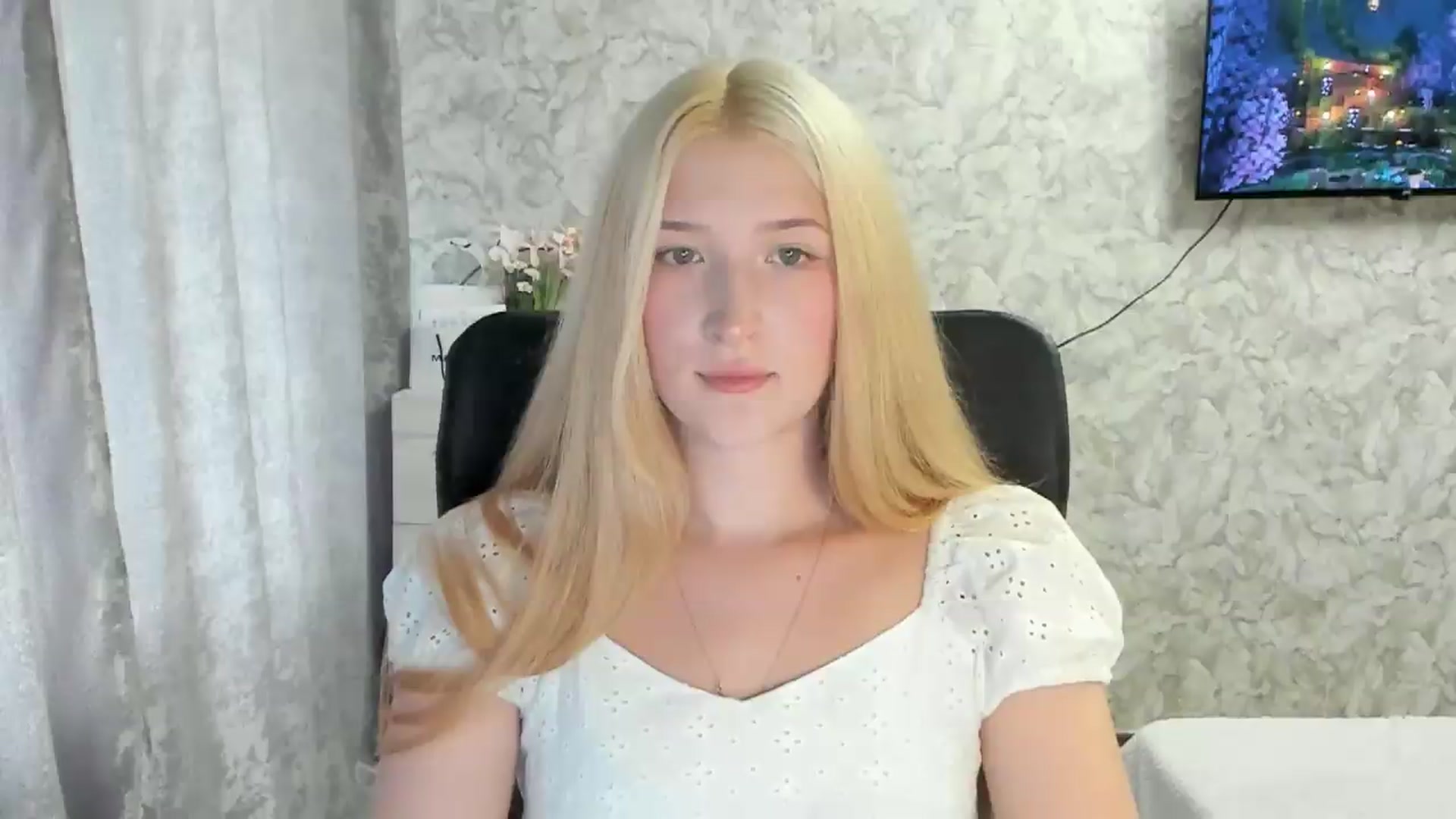 Gallery image thumbnail from Ilona_Here's myfreecams stream on, 08/26/2026, 10:58 image 9 of 20