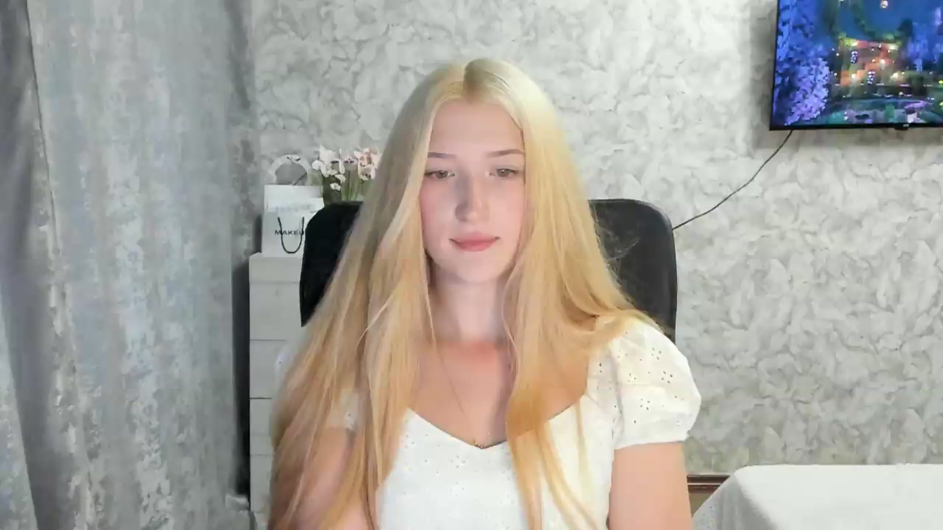 Gallery image thumbnail from Ilona_Here's myfreecams stream on, 08/26/2026, 13:06 image 9 of 20