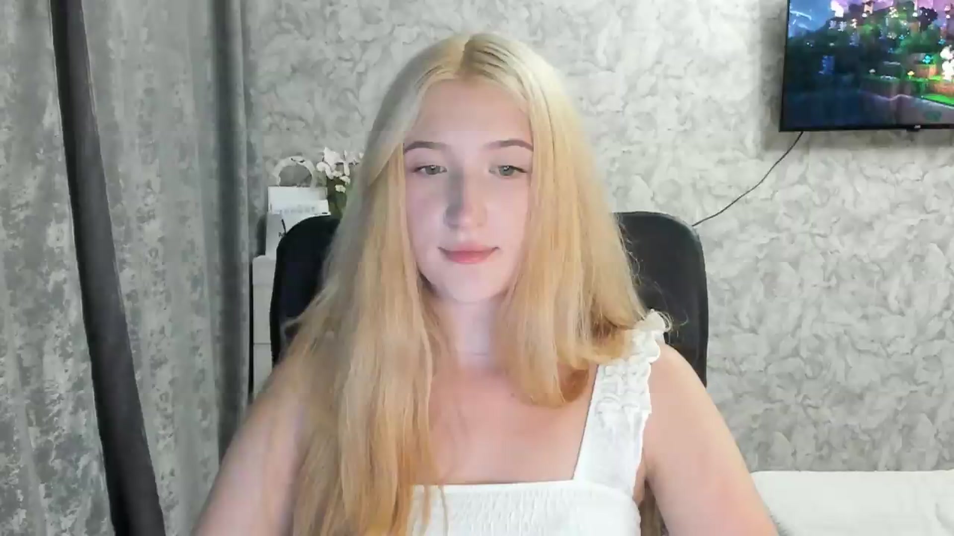 Gallery image thumbnail from Ilona_Here's myfreecams stream on, 08/26/2026, 19:02 image 12 of 20