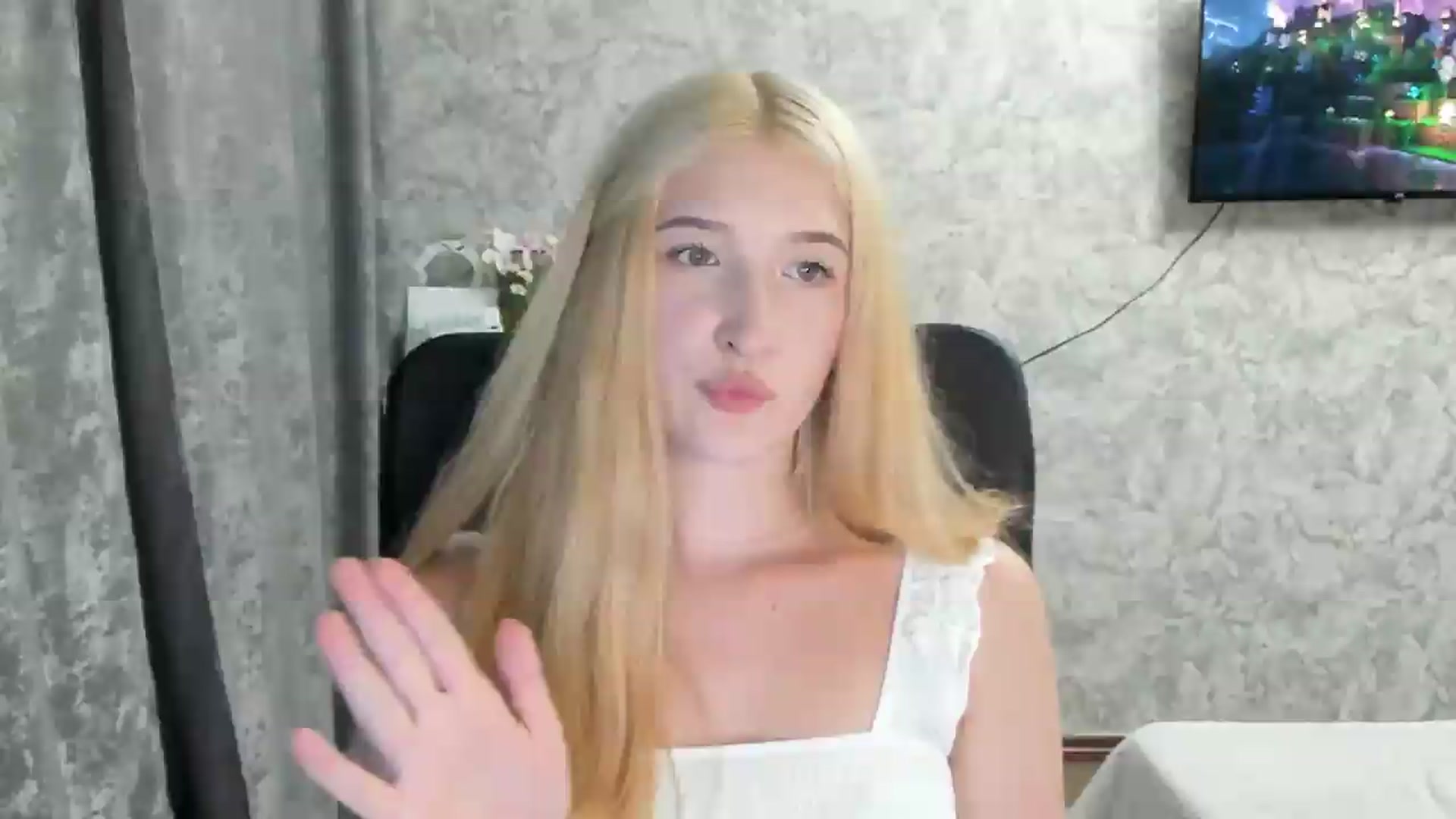 Gallery image thumbnail from Ilona_Here's myfreecams stream on, 08/26/2026, 19:02 image 17 of 20