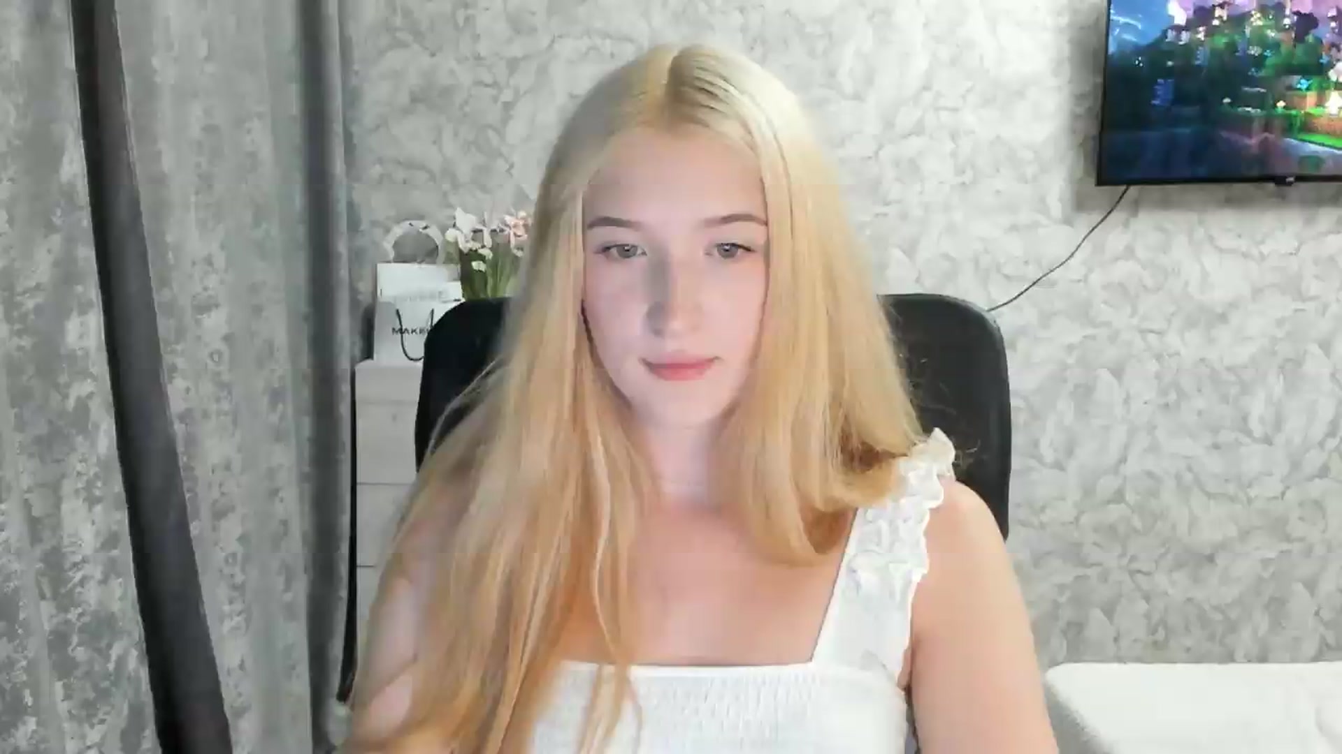 Gallery image thumbnail from Ilona_Here's myfreecams stream on, 08/26/2026, 19:02 image 5 of 20