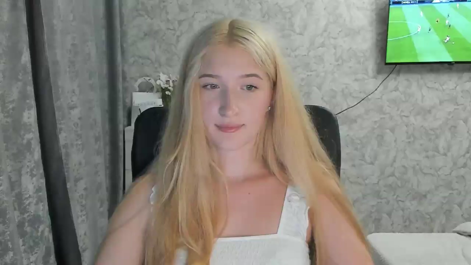 Gallery image thumbnail from Ilona_Here's myfreecams stream on, 08/26/2026, 19:38 image 1 of 20