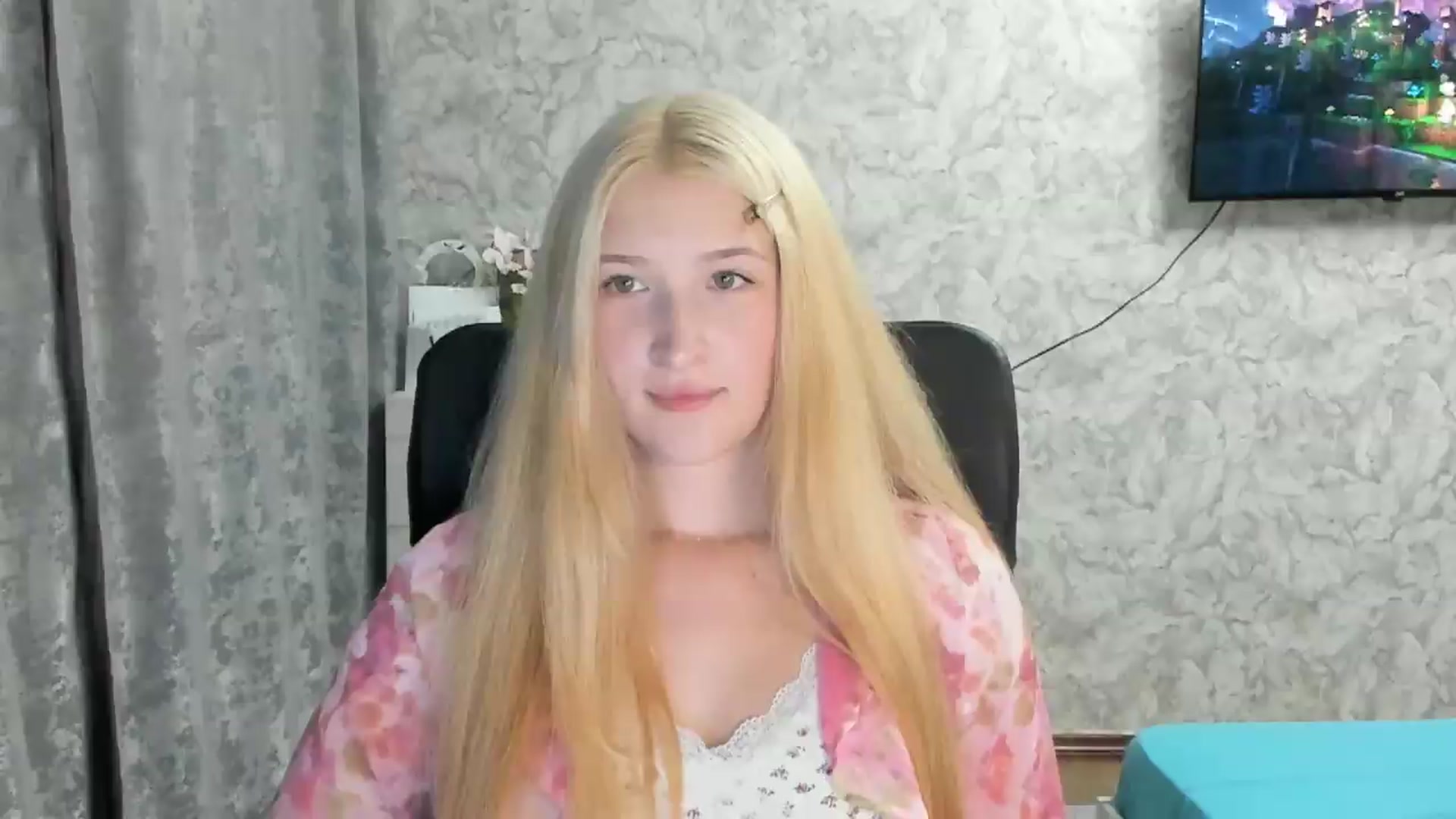 Gallery image thumbnail from Ilona_Here's myfreecams stream on, 08/27/2026, 18:08 image 5 of 20