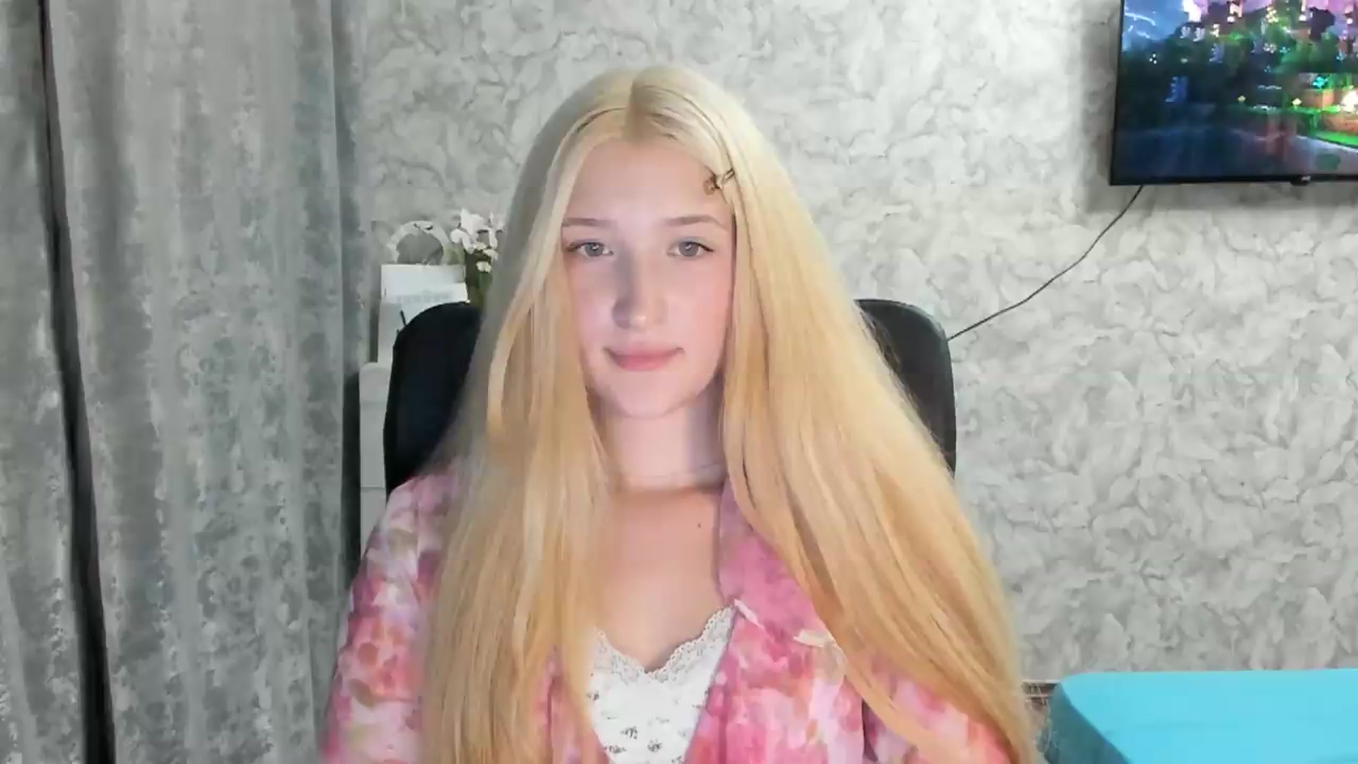 Gallery image thumbnail from Ilona_Here's myfreecams stream on, 08/27/2026, 19:15 image 5 of 20