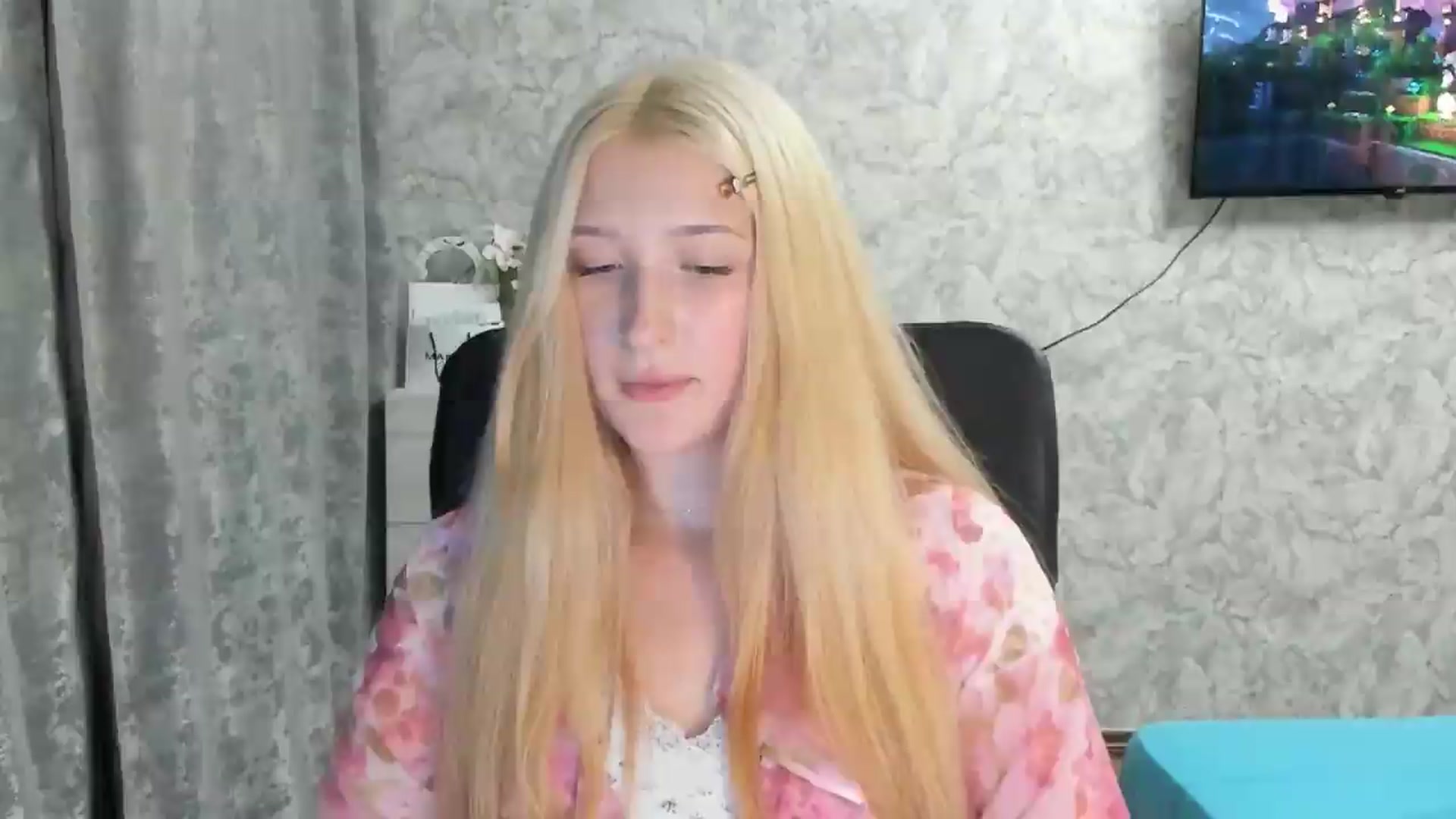 Gallery image thumbnail from Ilona_Here's myfreecams stream on, 08/27/2026, 19:15 image 11 of 20