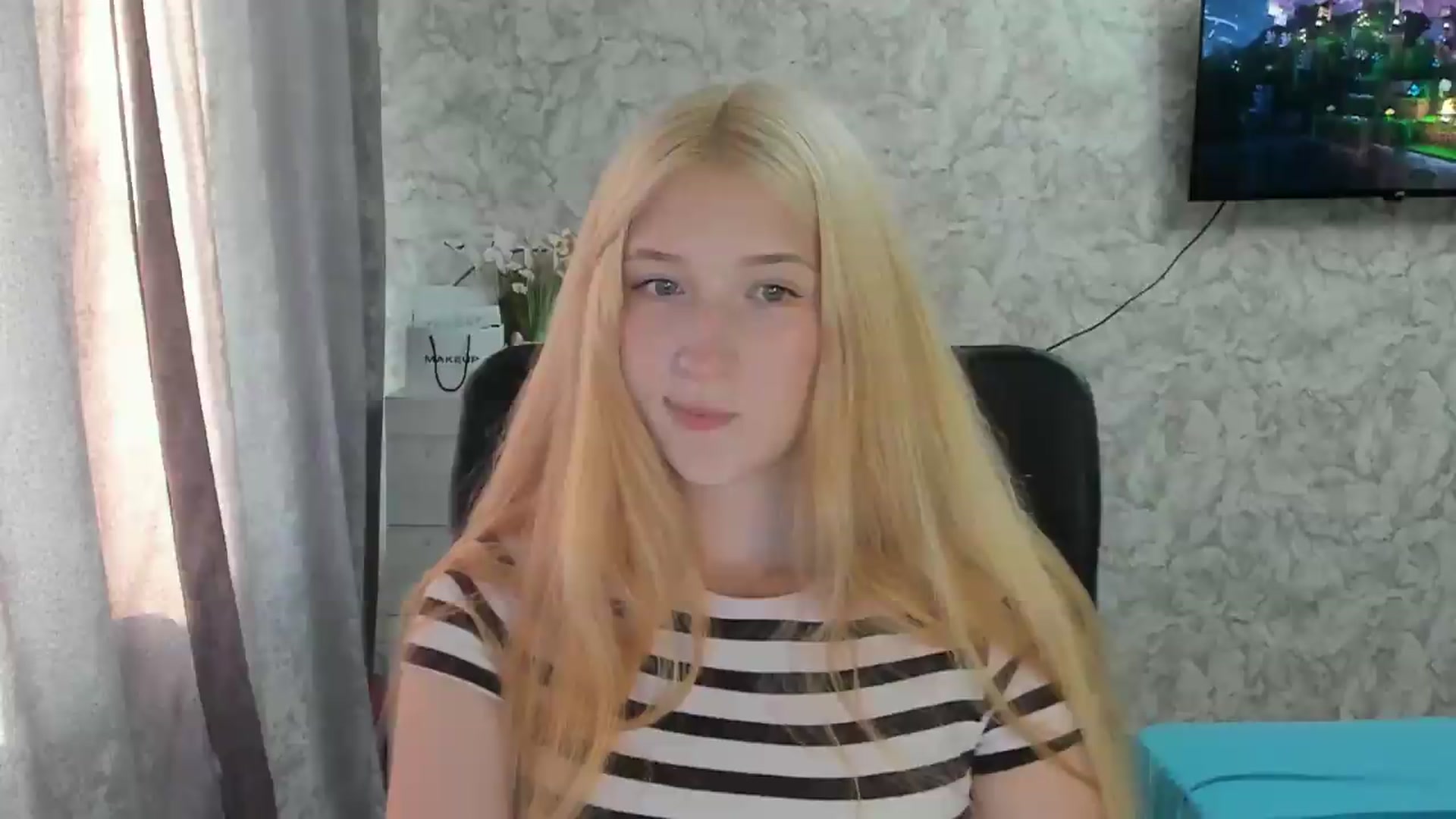 Gallery image thumbnail from Ilona_Here's myfreecams stream on, 08/28/2026, 15:28 image 16 of 20