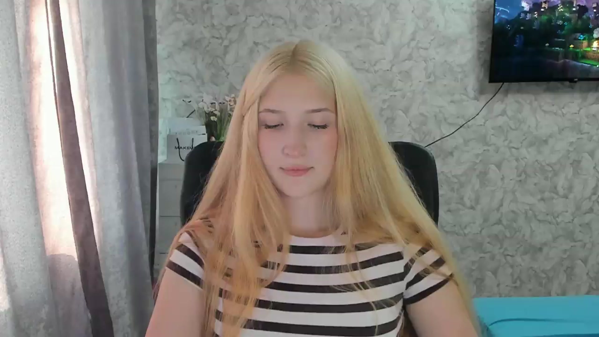 Gallery image thumbnail from Ilona_Here's myfreecams stream on, 08/28/2026, 15:28 image 6 of 20