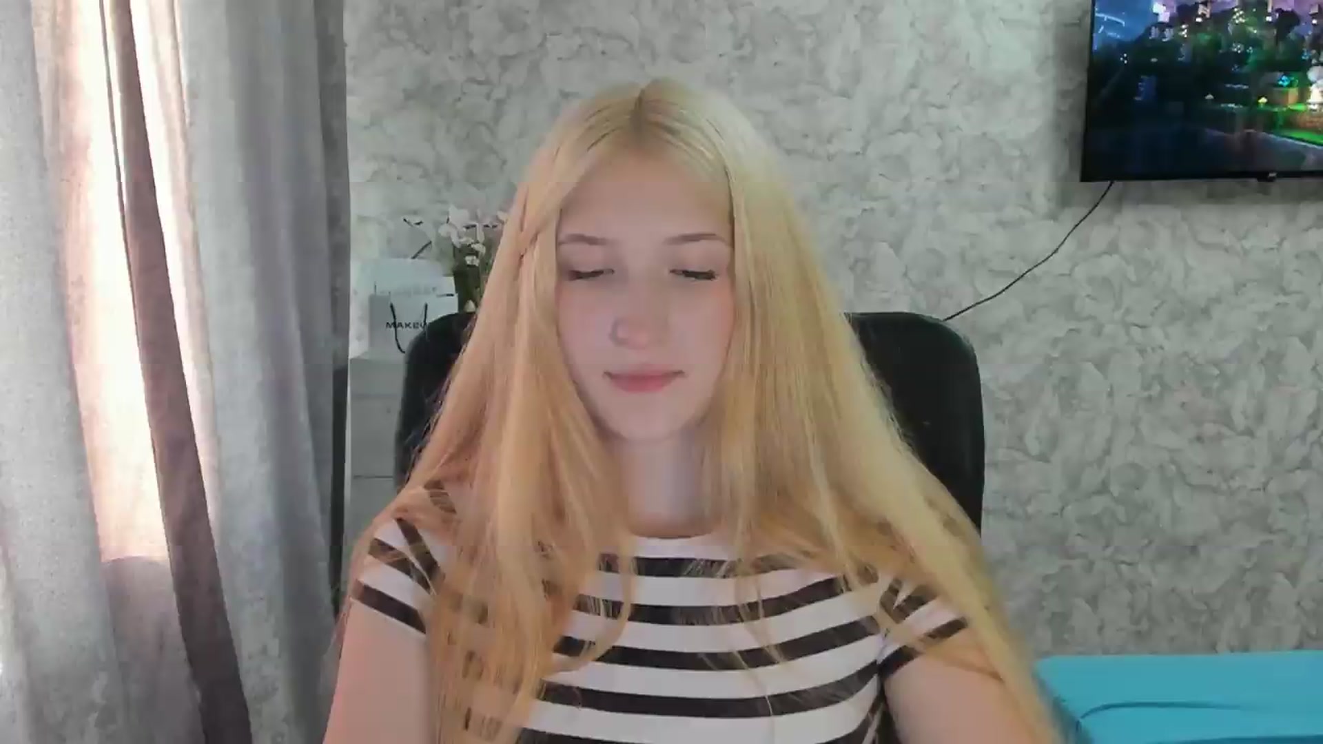 Gallery image thumbnail from Ilona_Here's myfreecams stream on, 08/28/2026, 15:28 image 18 of 20