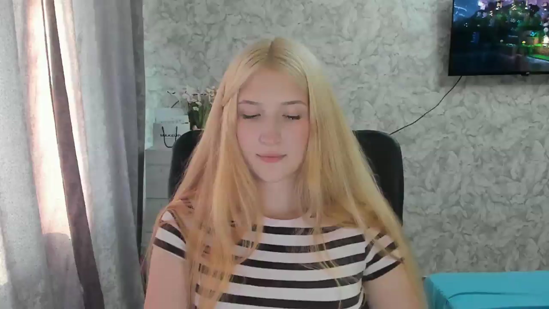 Gallery image thumbnail from Ilona_Here's myfreecams stream on, 08/28/2026, 15:28 image 7 of 20