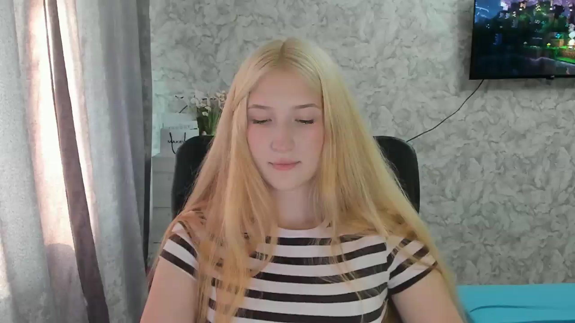 Gallery image thumbnail from Ilona_Here's myfreecams stream on, 08/28/2026, 15:28 image 5 of 20