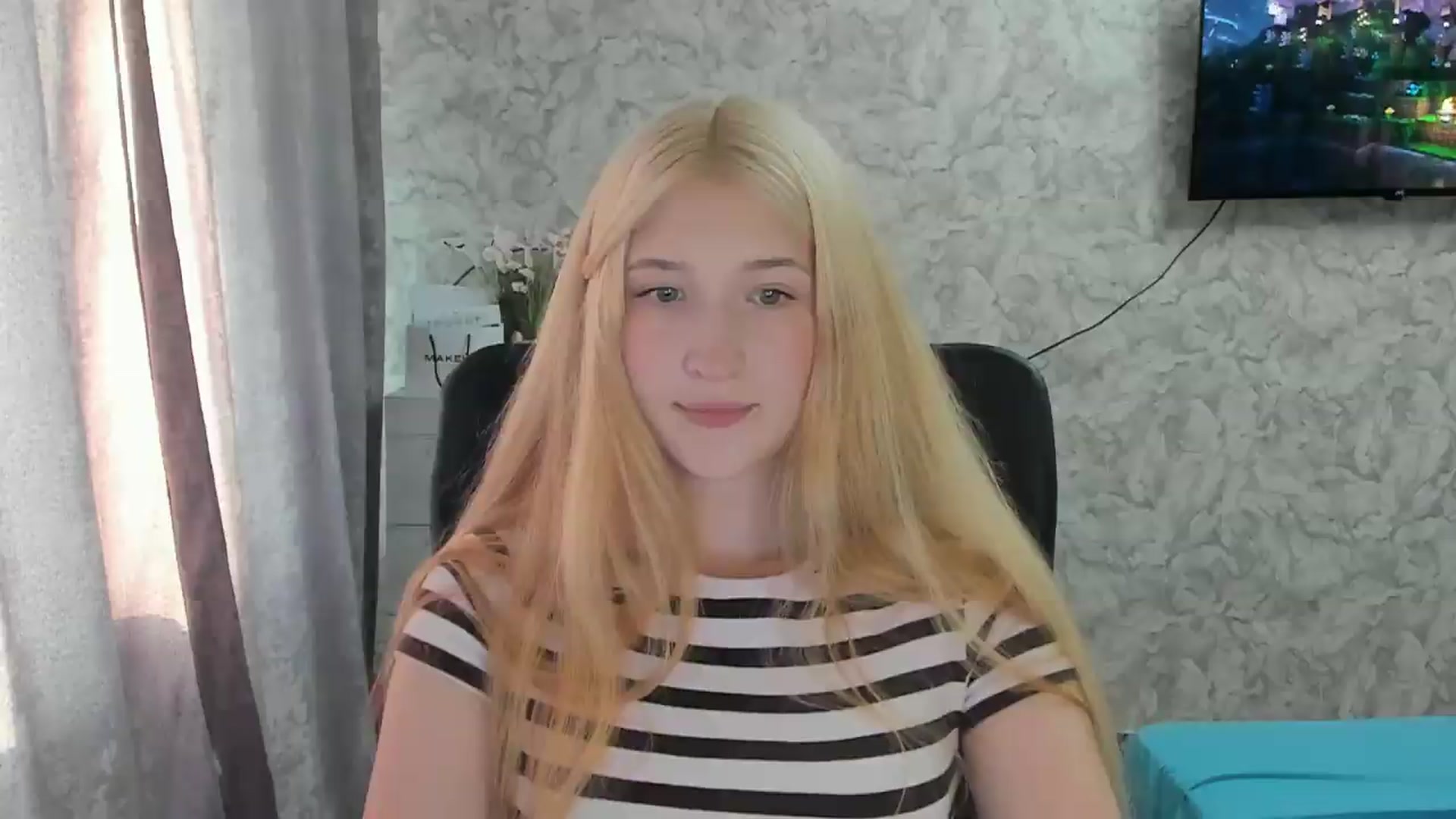 Gallery image thumbnail from Ilona_Here's myfreecams stream on, 08/28/2026, 15:28 image 10 of 20