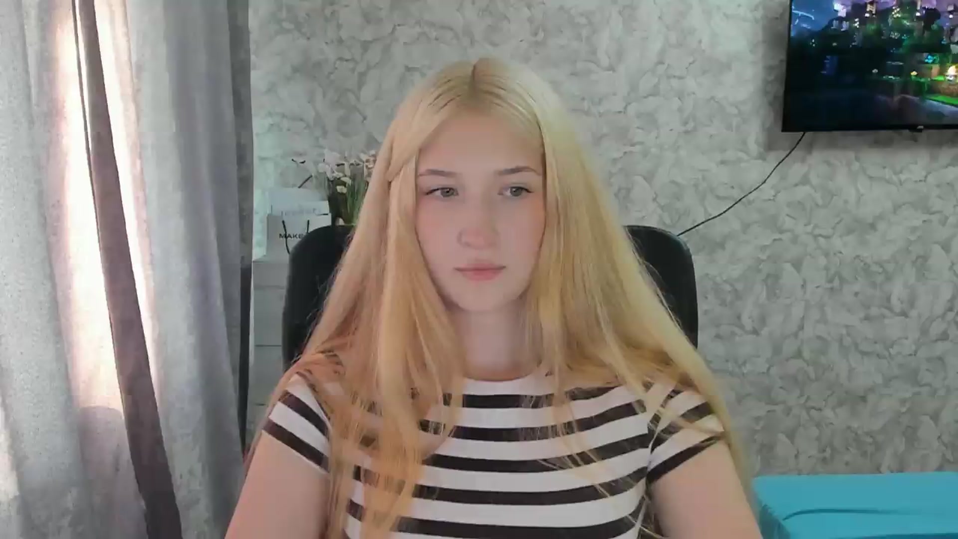 Gallery image thumbnail from Ilona_Here's myfreecams stream on, 08/28/2026, 15:28 image 1 of 20