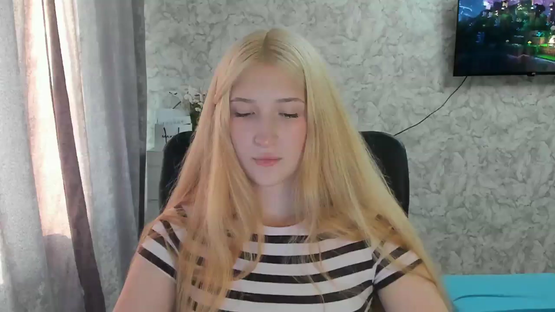 Gallery image thumbnail from Ilona_Here's myfreecams stream on, 08/28/2026, 15:28 image 14 of 20