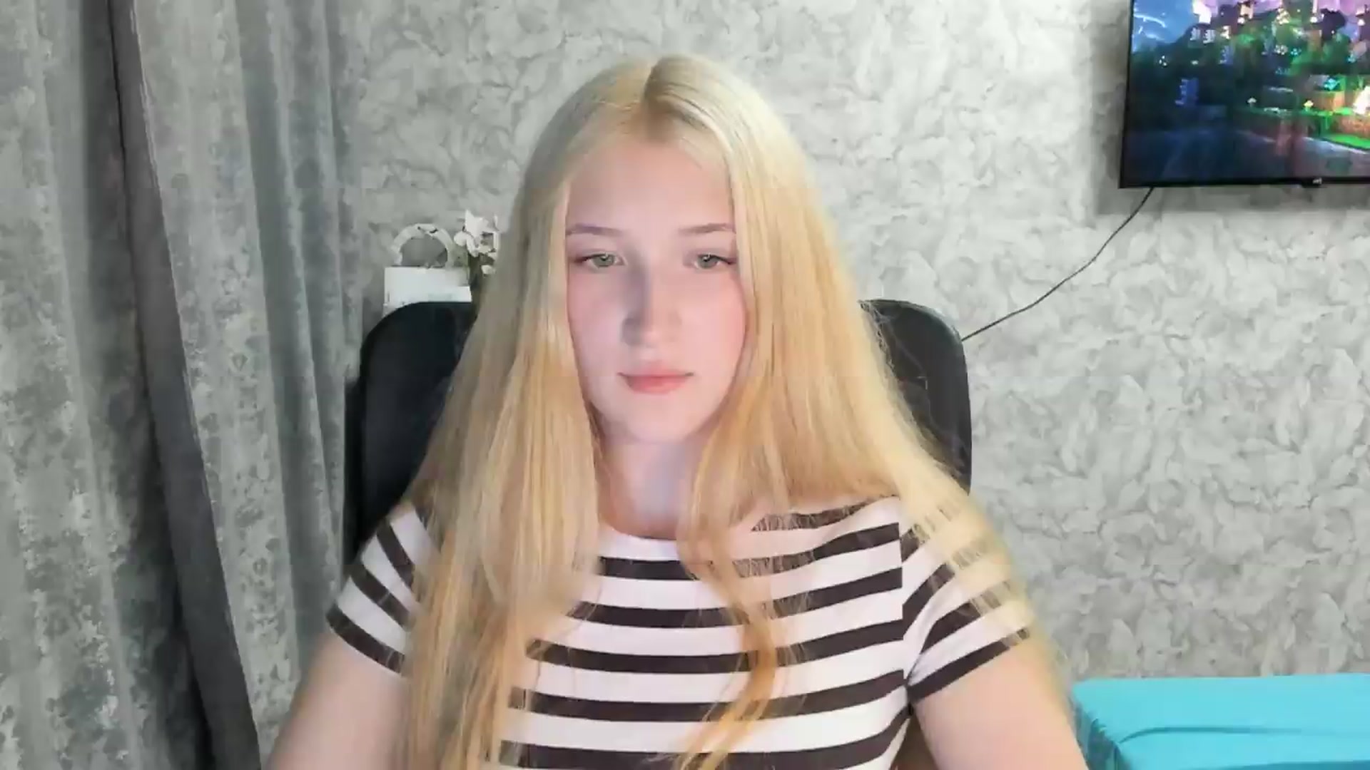 Gallery image thumbnail from Ilona_Here's myfreecams stream on, 08/28/2026, 18:01 image 13 of 20