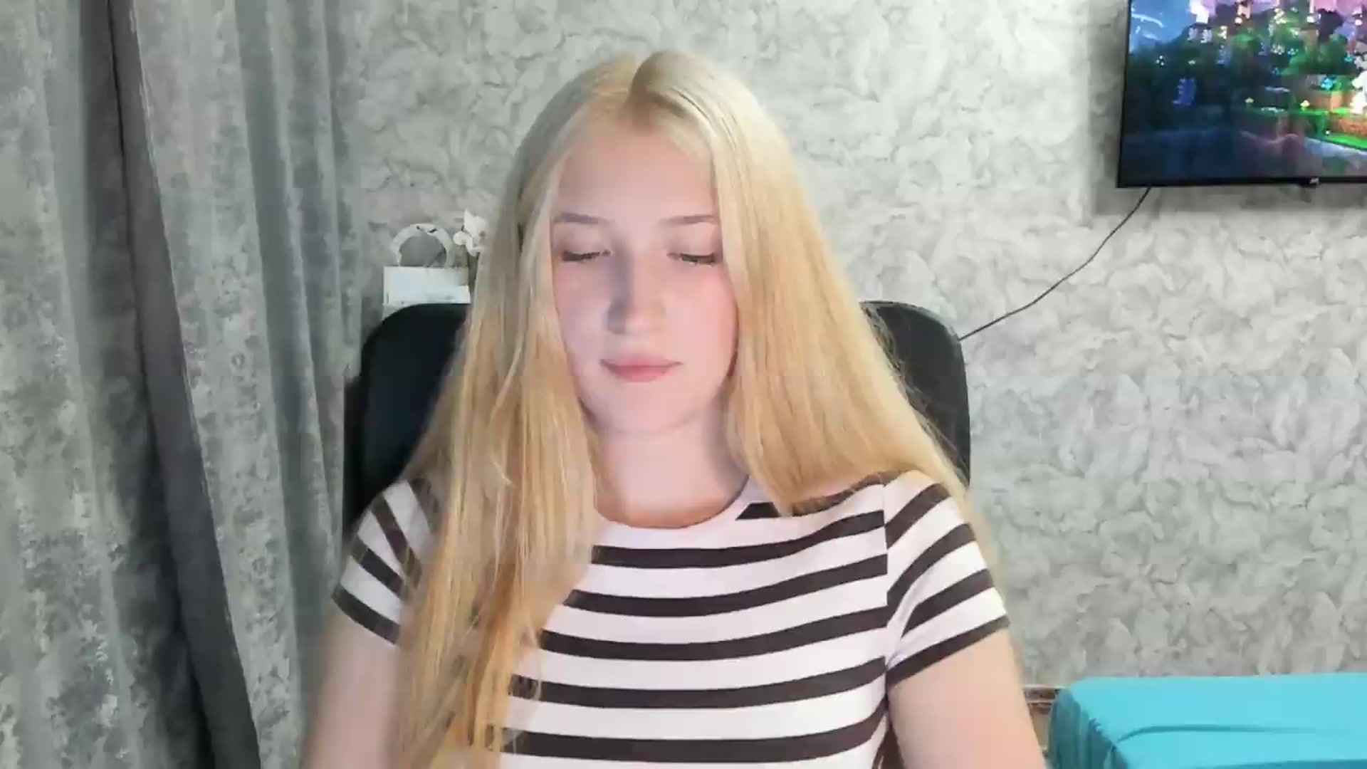 Gallery image thumbnail from Ilona_Here's myfreecams stream on, 08/28/2026, 18:01 image 4 of 20