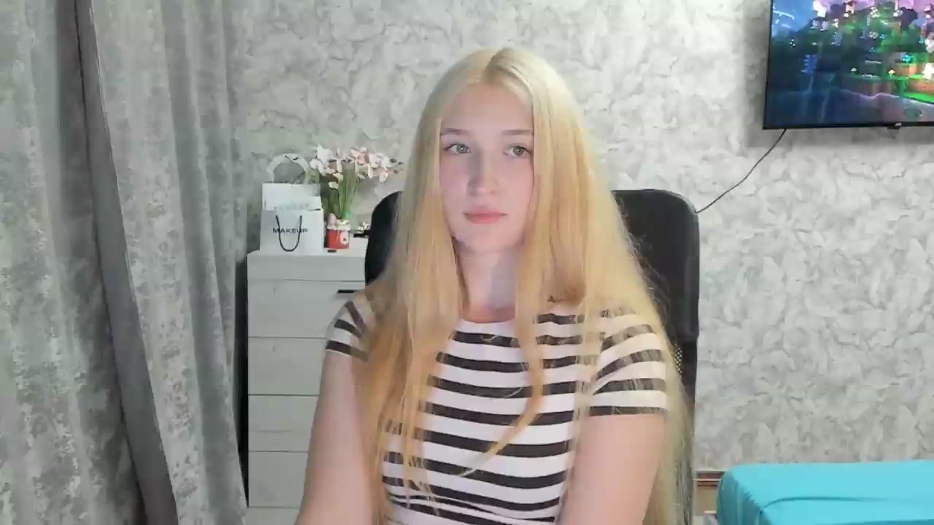 Gallery image thumbnail from Ilona_Here's myfreecams stream on, 08/28/2026, 18:01 image 20 of 20
