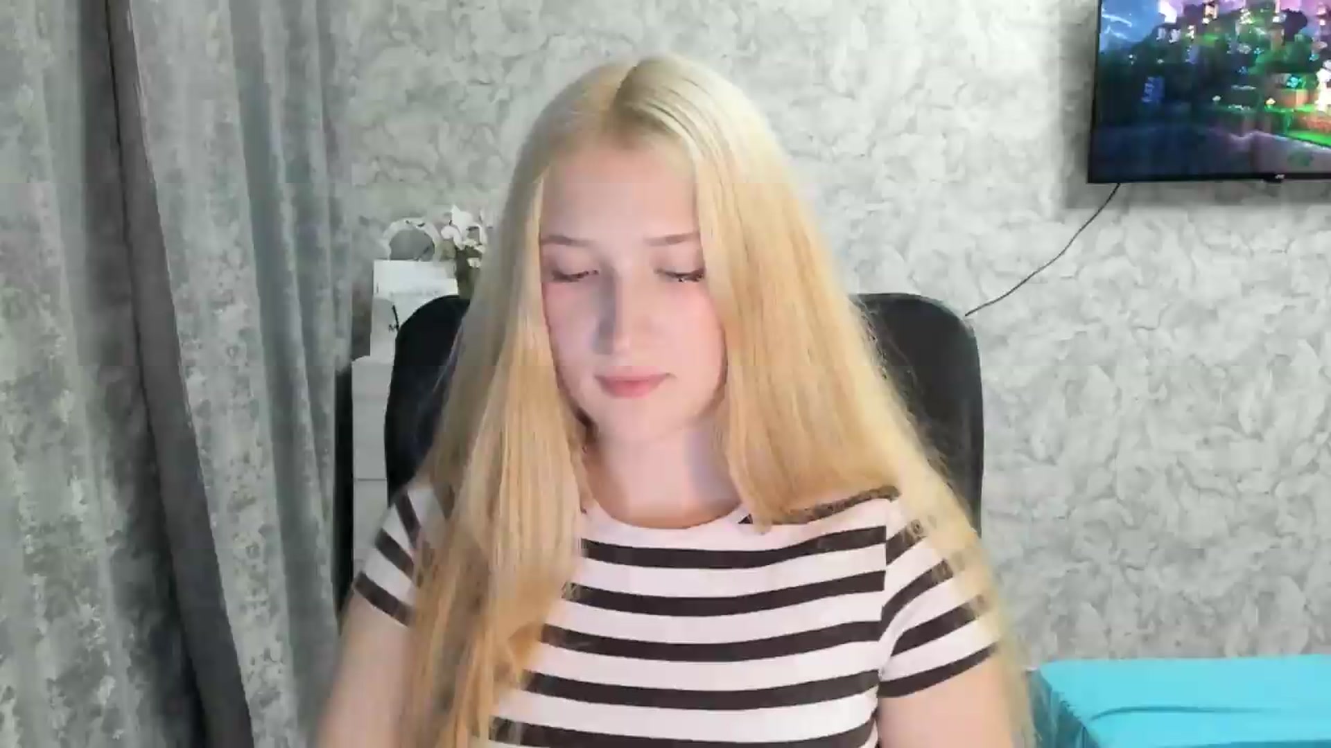 Gallery image thumbnail from Ilona_Here's myfreecams stream on, 08/28/2026, 18:01 image 10 of 20