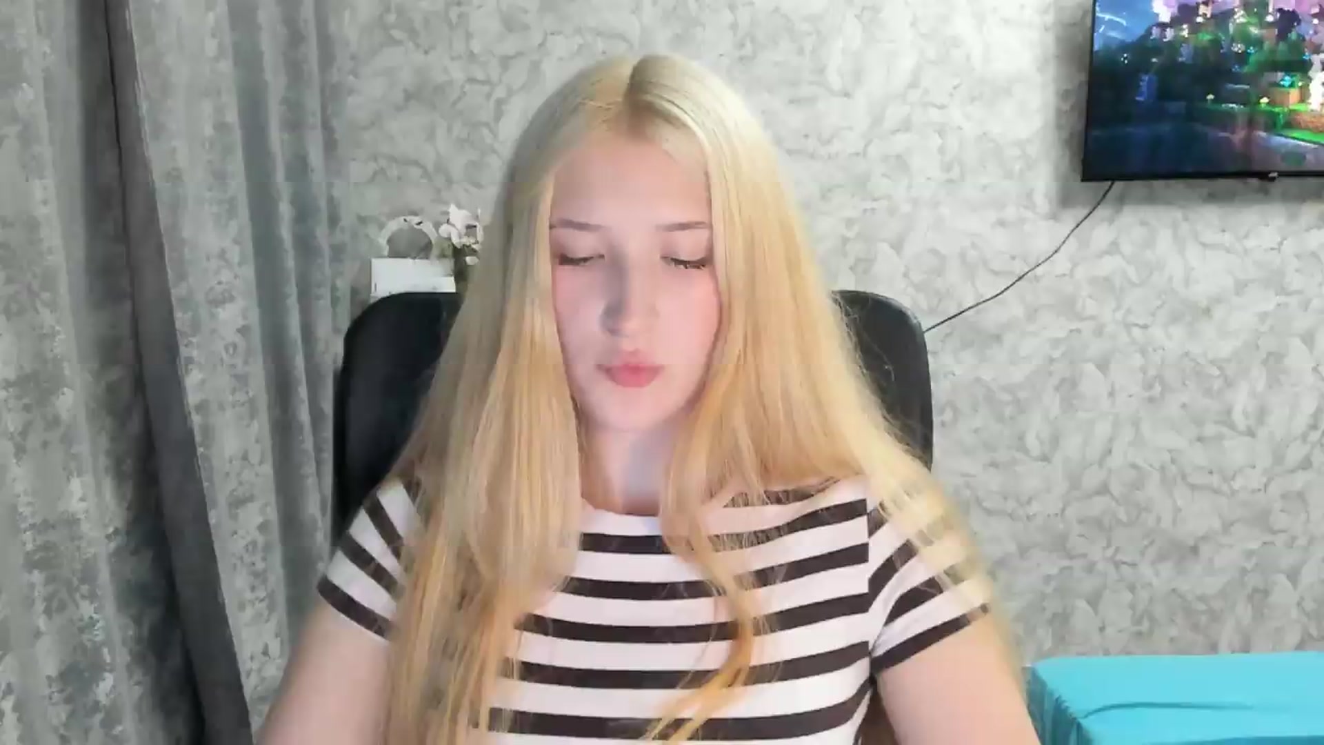 Gallery image thumbnail from Ilona_Here's myfreecams stream on, 08/28/2026, 18:01 image 12 of 20