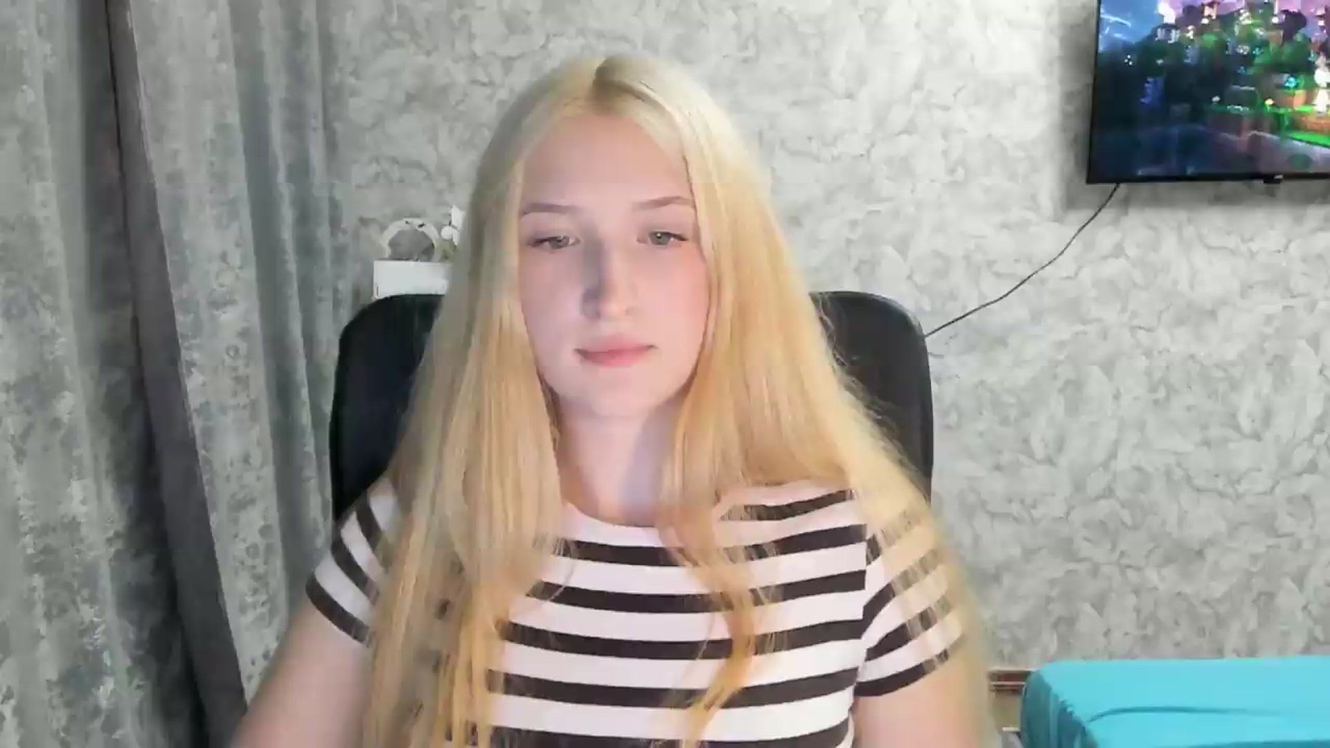 Gallery image thumbnail from Ilona_Here's myfreecams stream on, 08/28/2026, 18:01 image 14 of 20