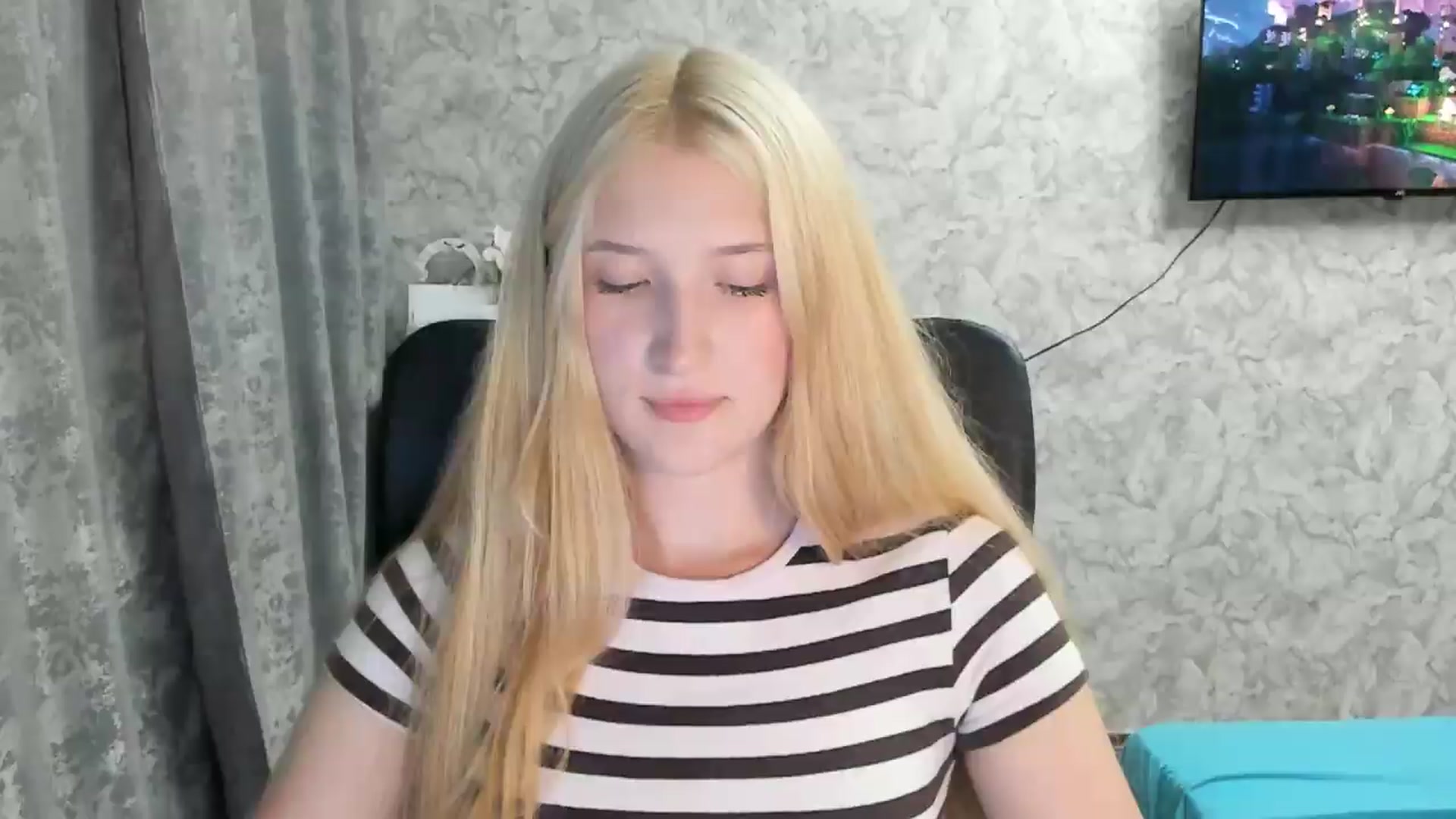 Gallery image thumbnail from Ilona_Here's myfreecams stream on, 08/28/2026, 18:01 image 5 of 20