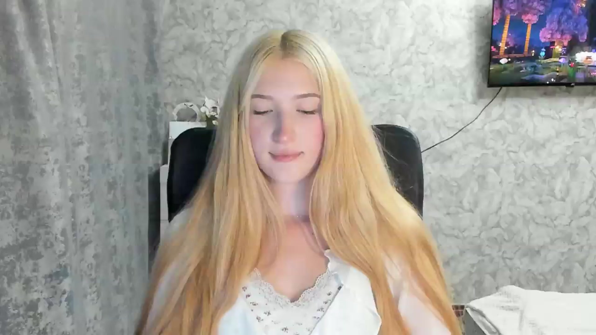 Gallery image thumbnail from Ilona_Here's myfreecams stream on, 08/31/2026, 18:09 image 20 of 20