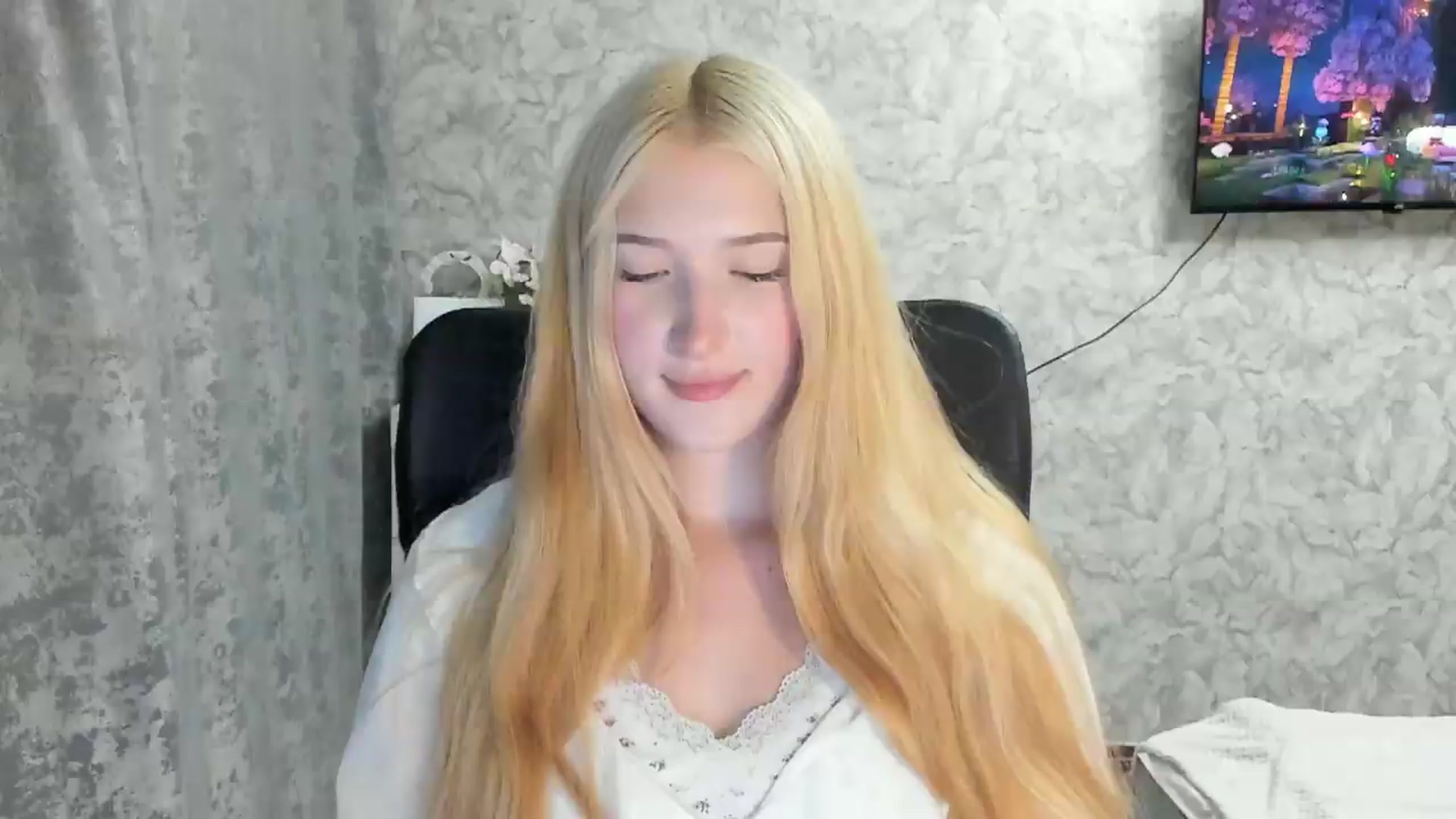 Gallery image thumbnail from Ilona_Here's myfreecams stream on, 08/31/2026, 18:09 image 7 of 20