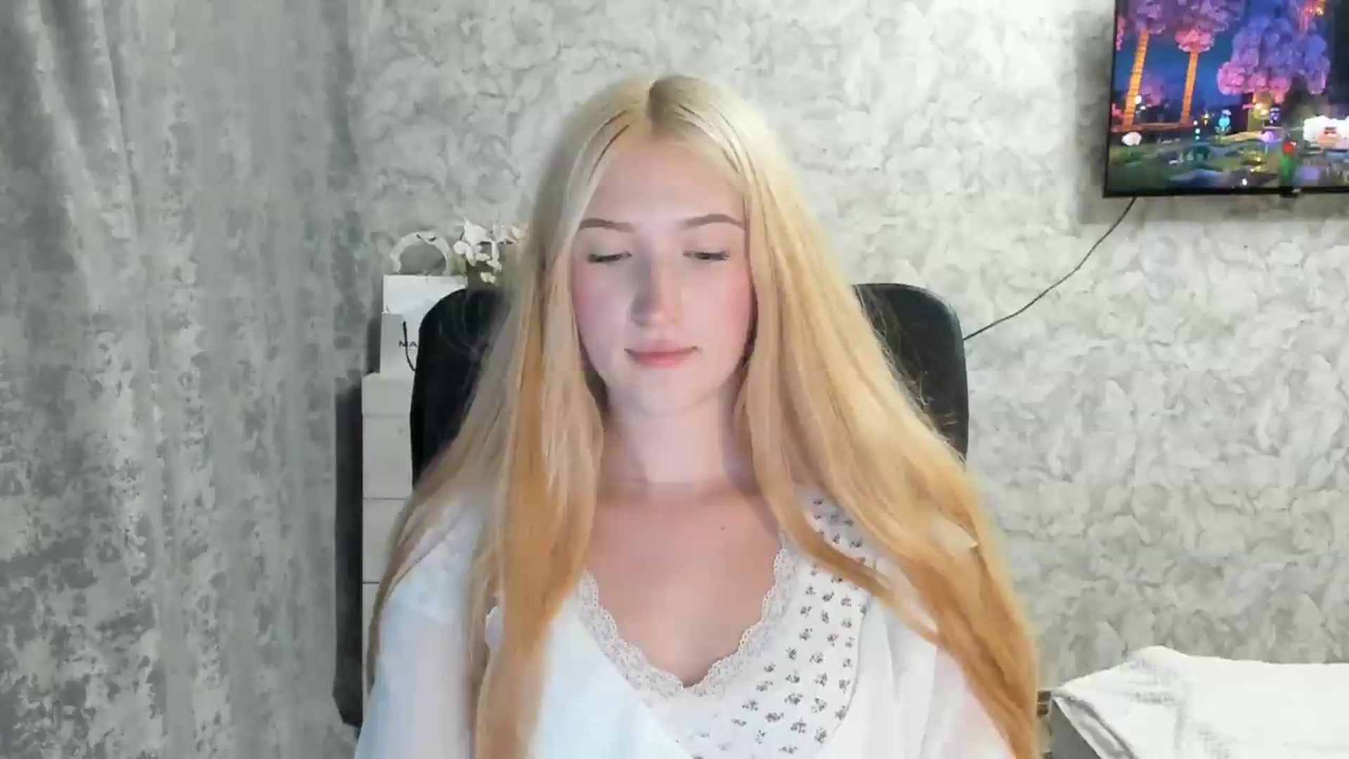 Gallery image thumbnail from Ilona_Here's myfreecams stream on, 08/31/2026, 19:15 image 16 of 20
