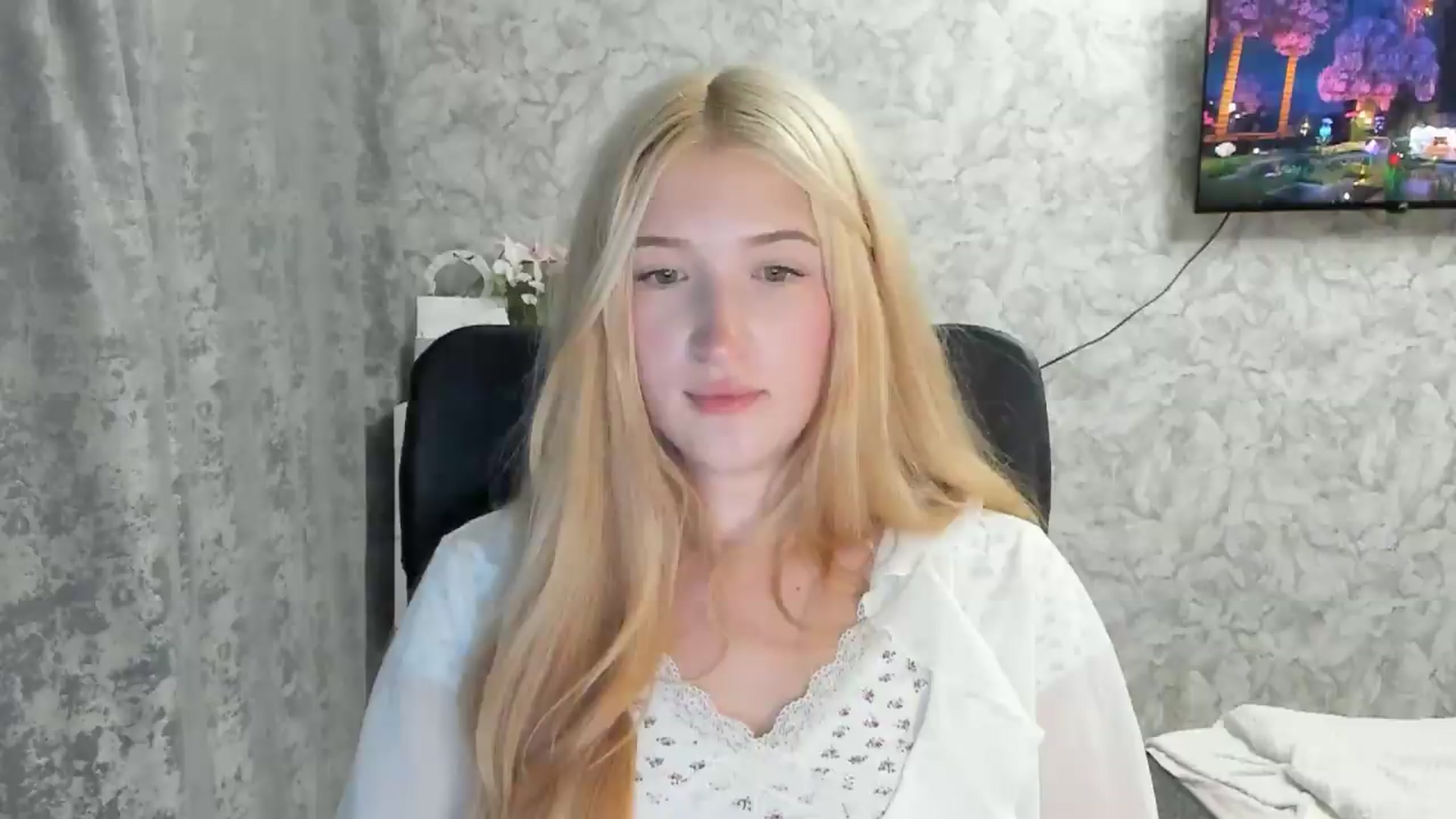 Gallery image thumbnail from Ilona_Here's myfreecams stream on, 08/31/2026, 20:58 image 4 of 20