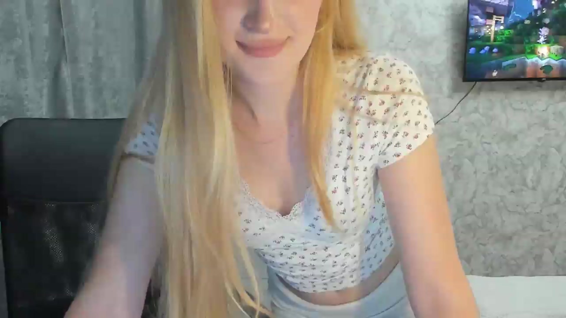 Gallery image thumbnail from Ilona_Here's myfreecams stream on, 09/01/2026, 17:10 image 9 of 20