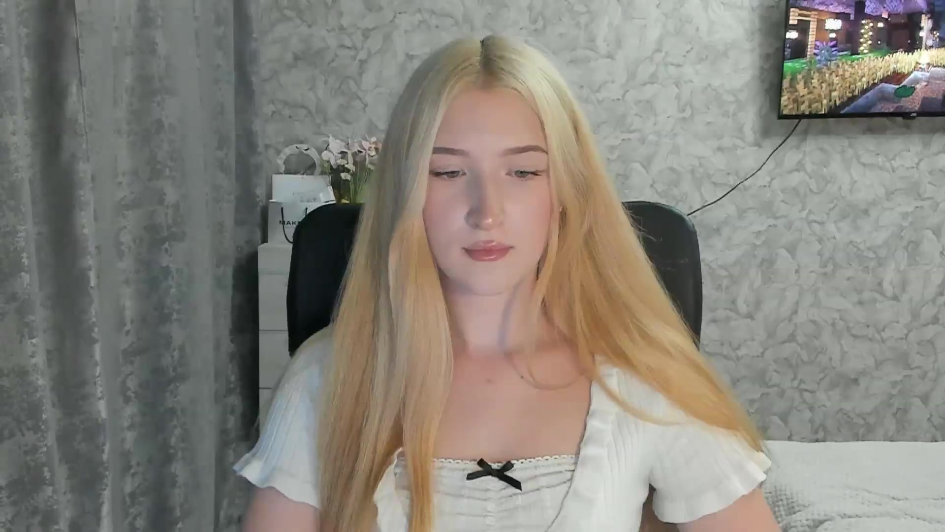 Gallery image thumbnail from Ilona_Here's myfreecams stream on, 09/02/2026, 19:24 image 4 of 20