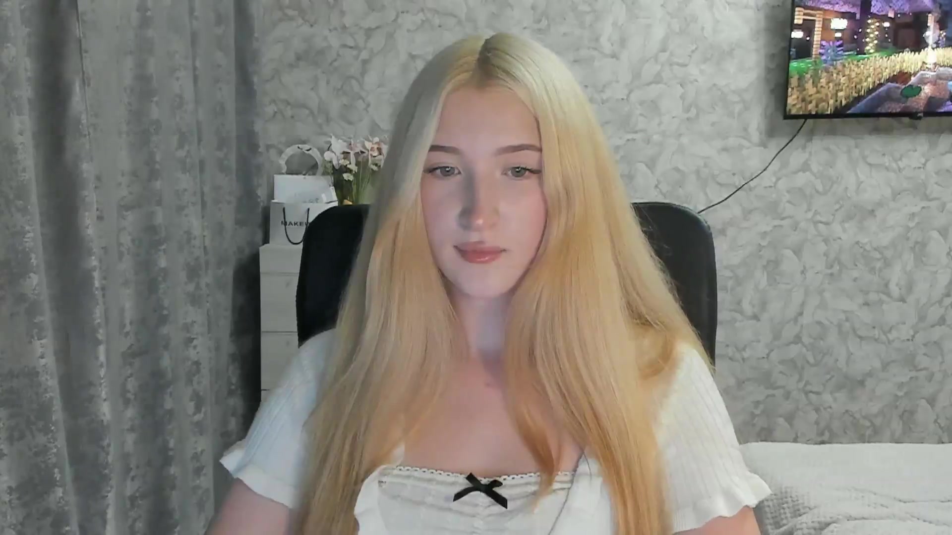 Gallery image thumbnail from Ilona_Here's myfreecams stream on, 09/02/2026, 19:24 image 17 of 20
