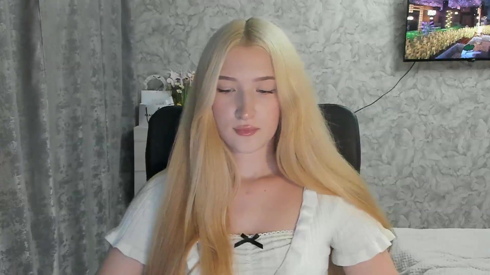 Gallery image thumbnail from Ilona_Here's myfreecams stream on, 09/02/2026, 19:24 image 3 of 20