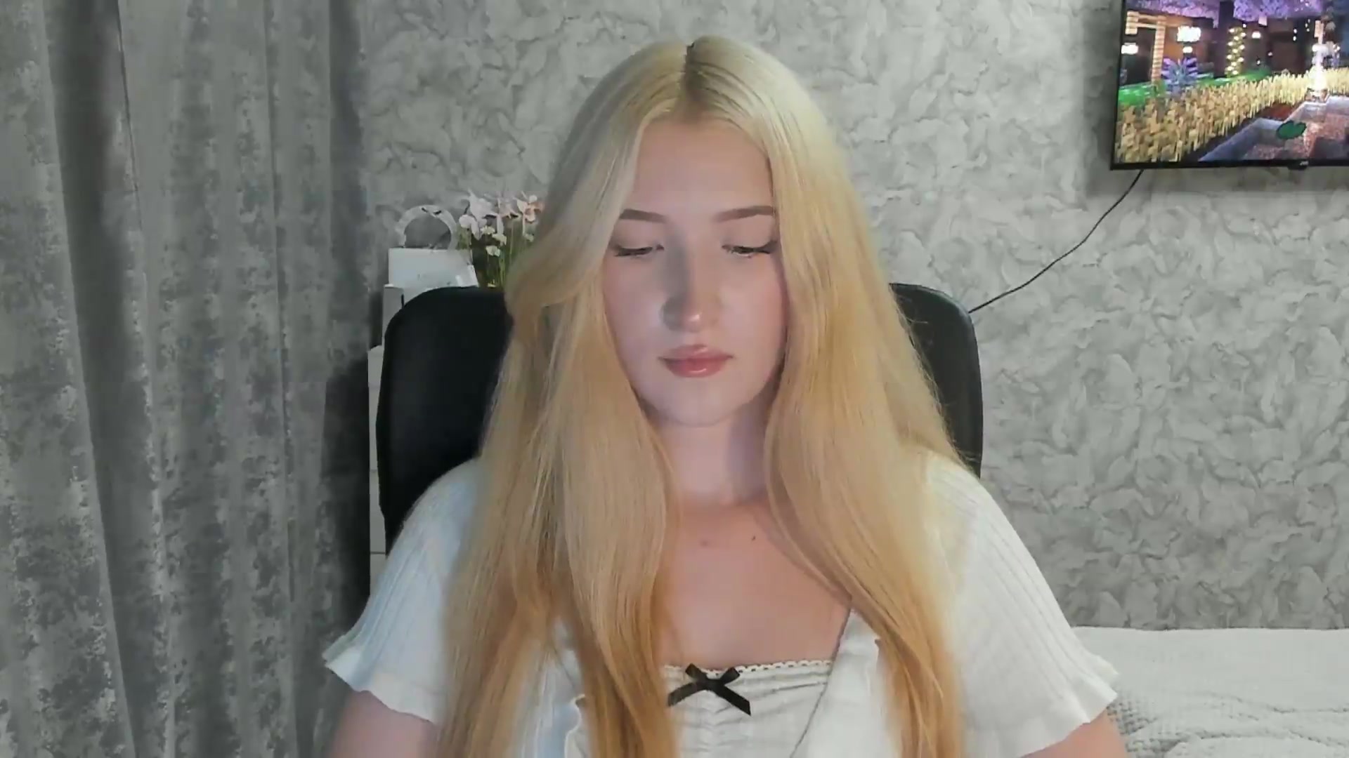Gallery image thumbnail from Ilona_Here's myfreecams stream on, 09/02/2026, 19:24 image 9 of 20