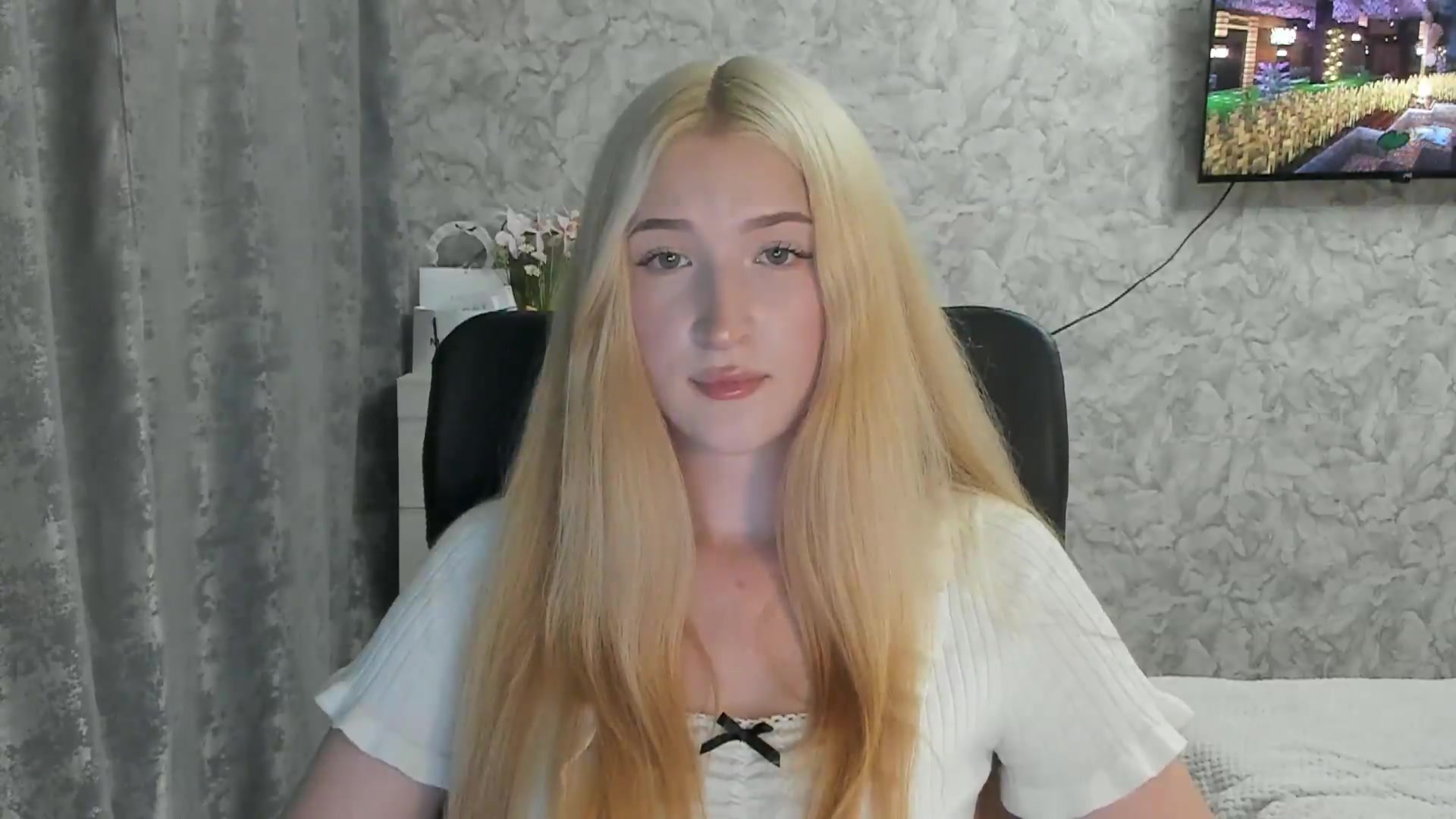 Gallery image thumbnail from Ilona_Here's myfreecams stream on, 09/02/2026, 19:24 image 12 of 20