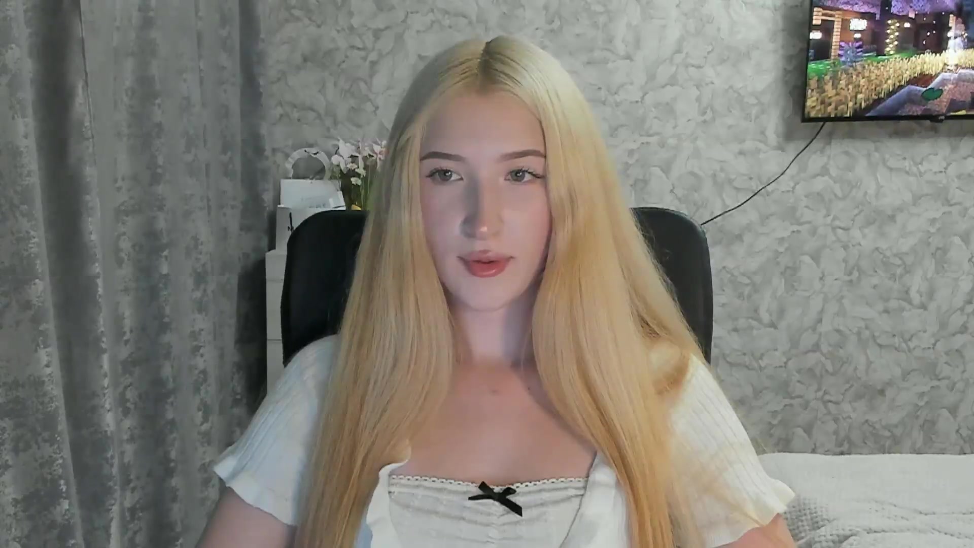Gallery image thumbnail from Ilona_Here's myfreecams stream on, 09/02/2026, 19:24 image 18 of 20