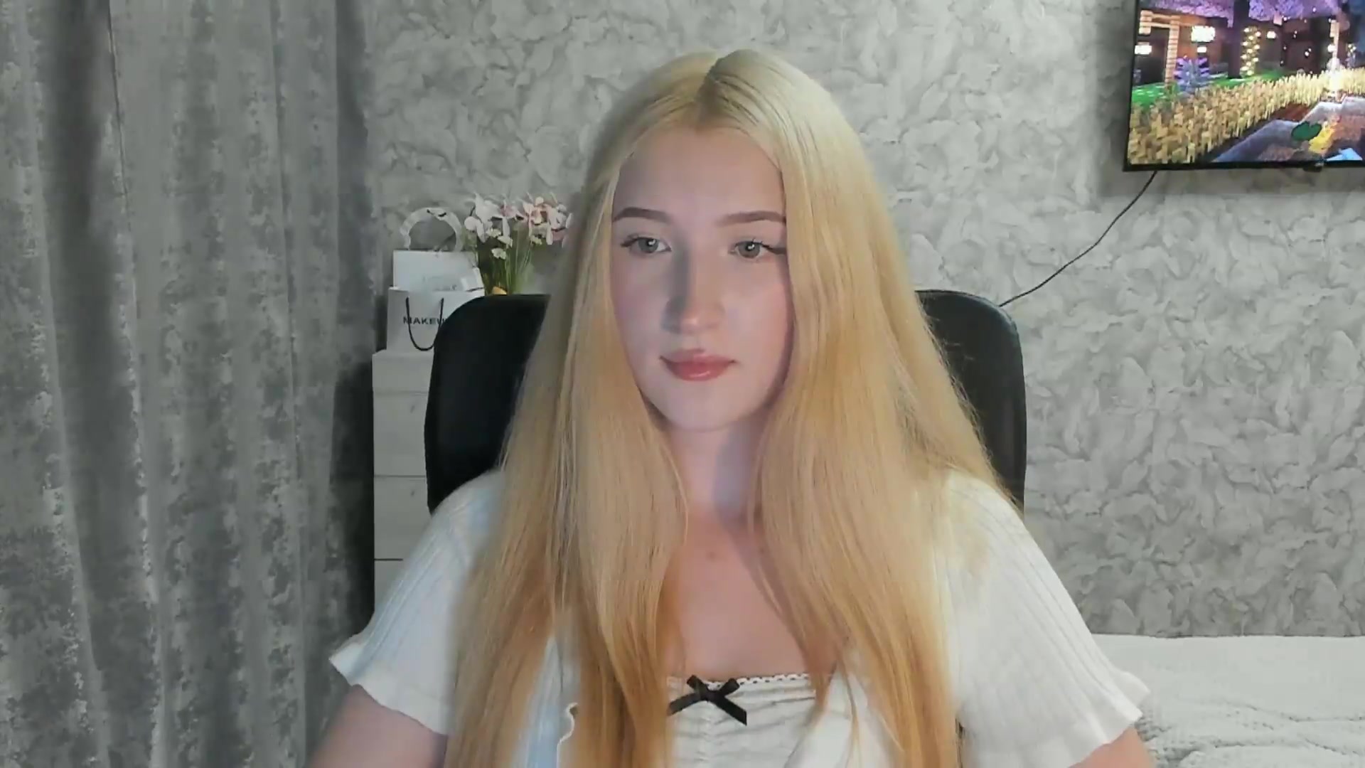 Gallery image thumbnail from Ilona_Here's myfreecams stream on, 09/02/2026, 19:24 image 10 of 20