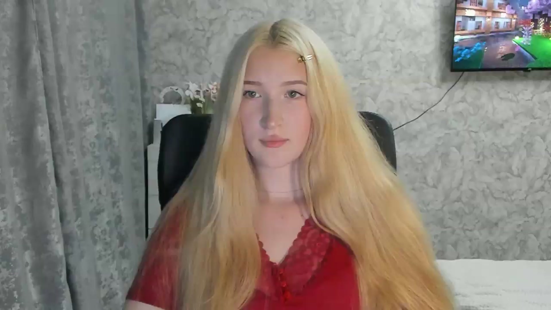 Gallery image thumbnail from Ilona_Here's myfreecams stream on, 09/05/2026, 16:49 image 14 of 20
