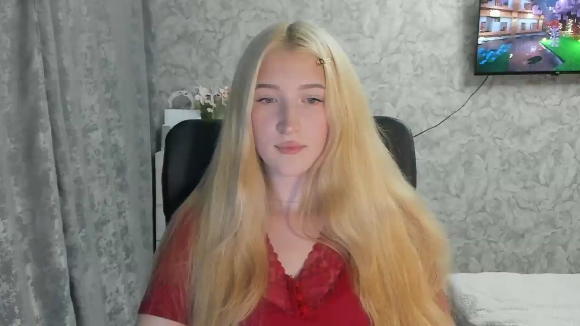 Gallery image thumbnail from Ilona_Here's myfreecams stream on, 09/05/2026, 16:49 image 17 of 20