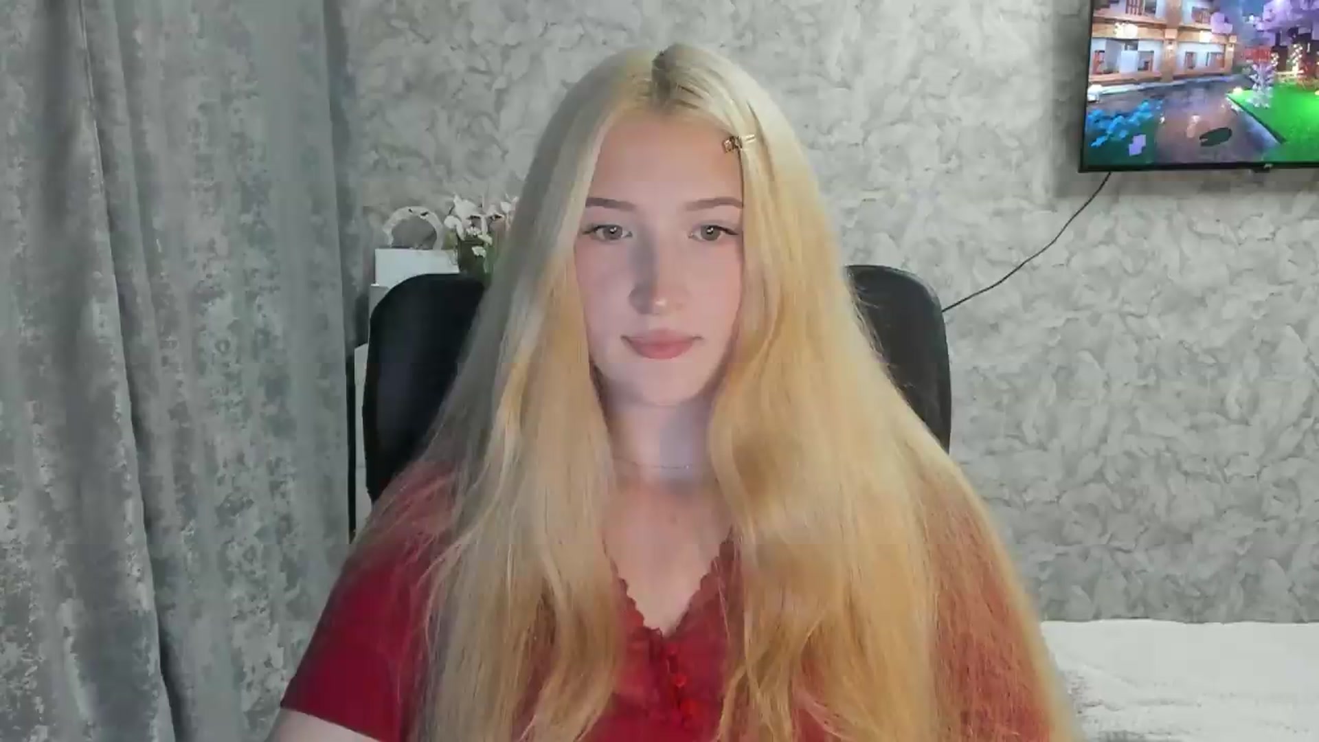 Gallery image thumbnail from Ilona_Here's myfreecams stream on, 09/05/2026, 16:49 image 4 of 20