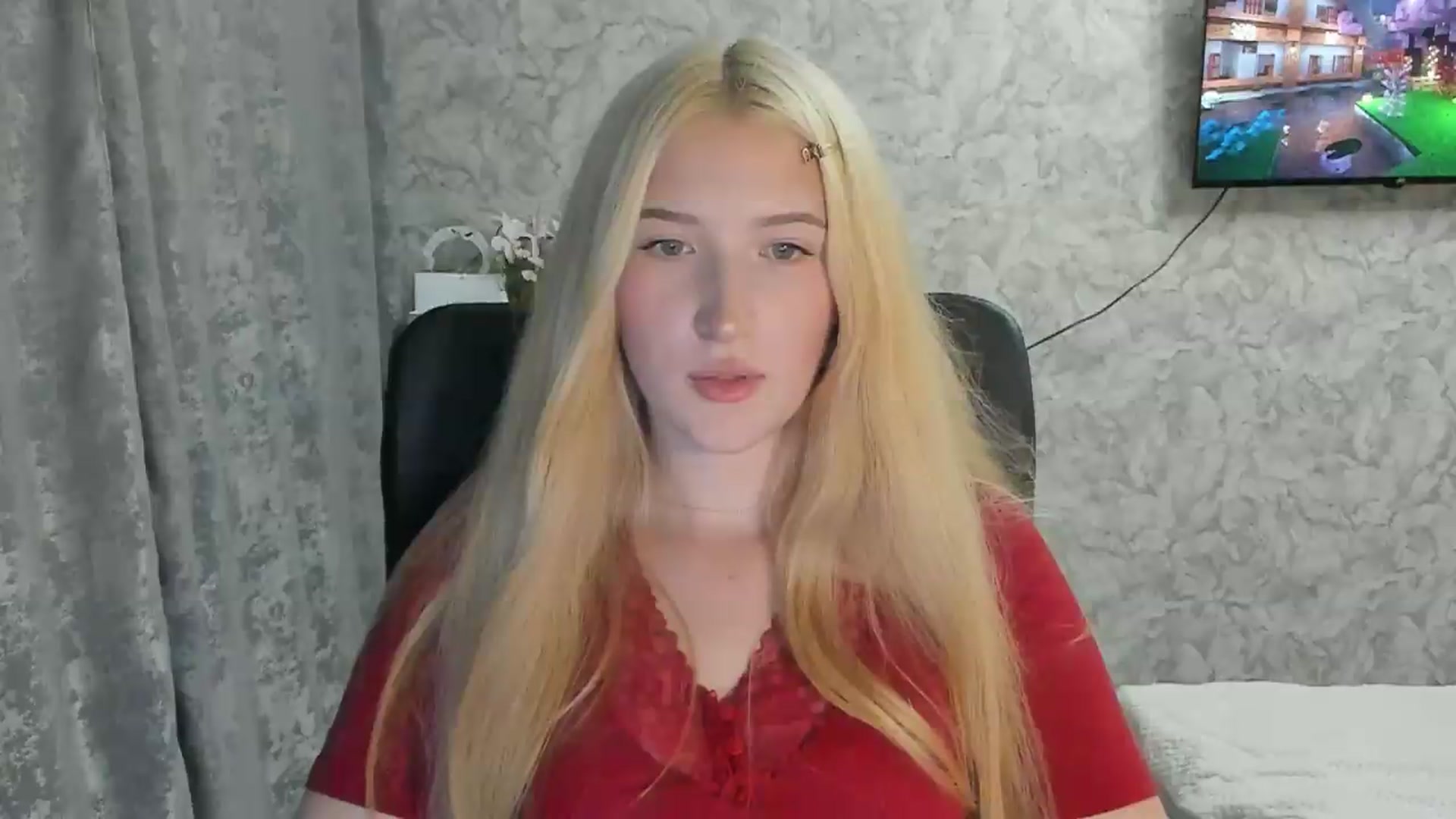 Gallery image thumbnail from Ilona_Here's myfreecams stream on, 09/05/2026, 17:55 image 19 of 20