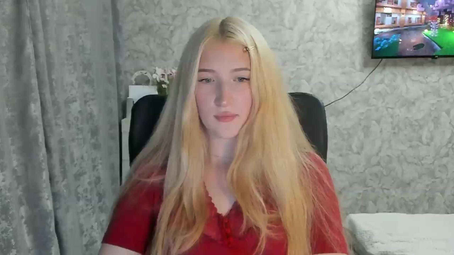 Gallery image thumbnail from Ilona_Here's myfreecams stream on, 09/05/2026, 17:55 image 7 of 20
