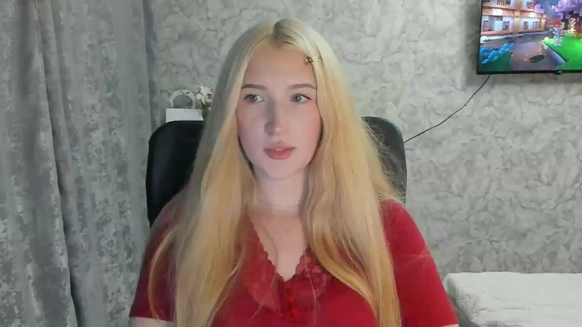 Gallery image thumbnail from Ilona_Here's myfreecams stream on, 09/05/2026, 17:55 image 18 of 20