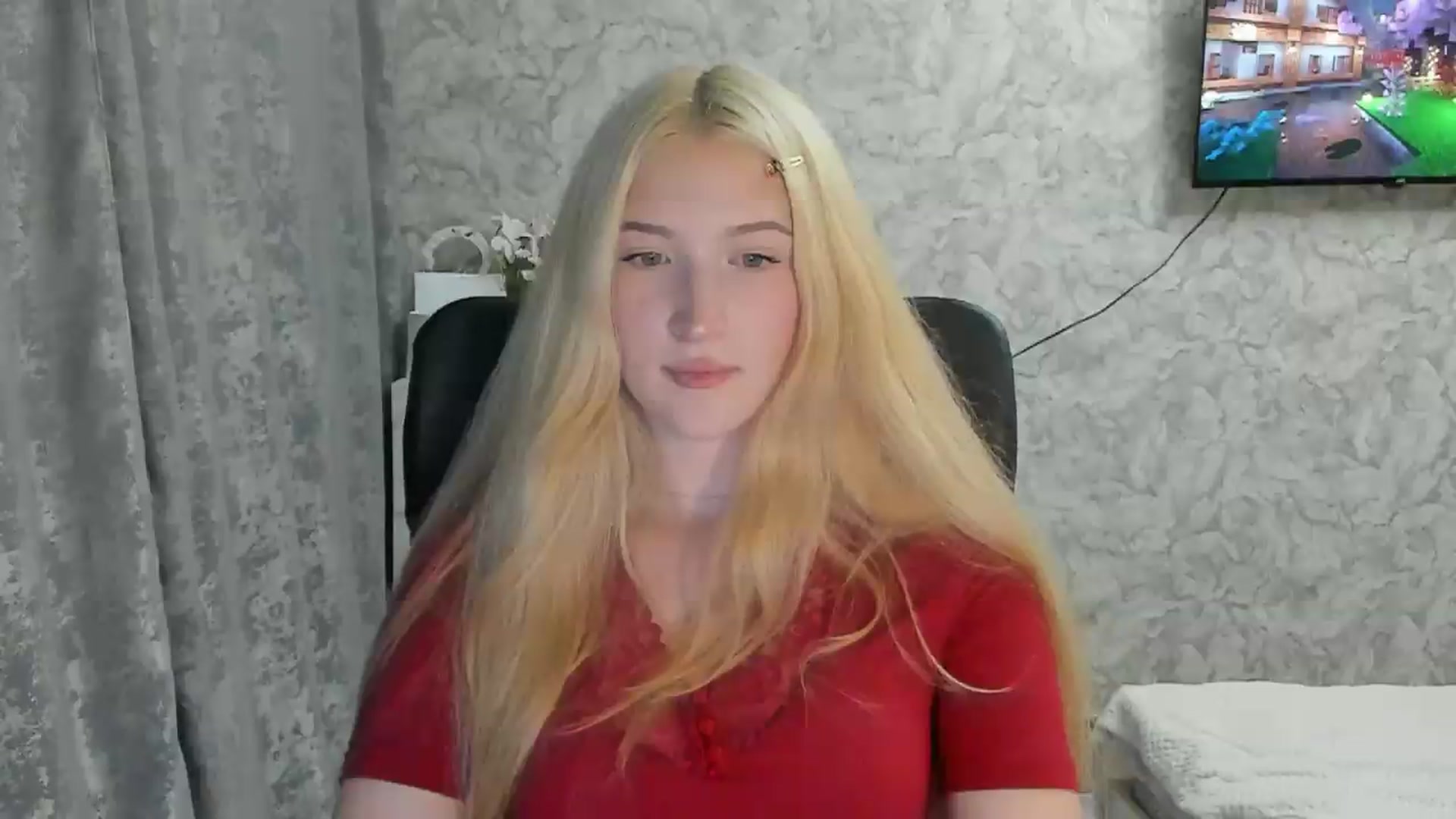 Gallery image thumbnail from Ilona_Here's myfreecams stream on, 09/05/2026, 17:55 image 12 of 20