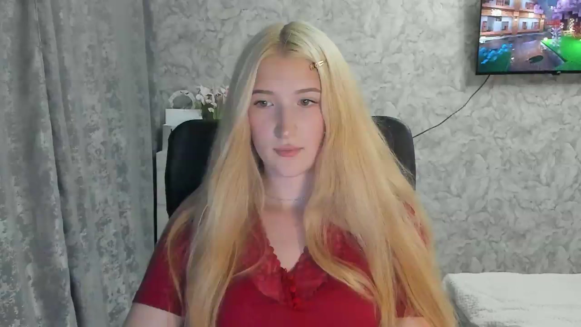 Gallery image thumbnail from Ilona_Here's myfreecams stream on, 09/05/2026, 17:55 image 15 of 20