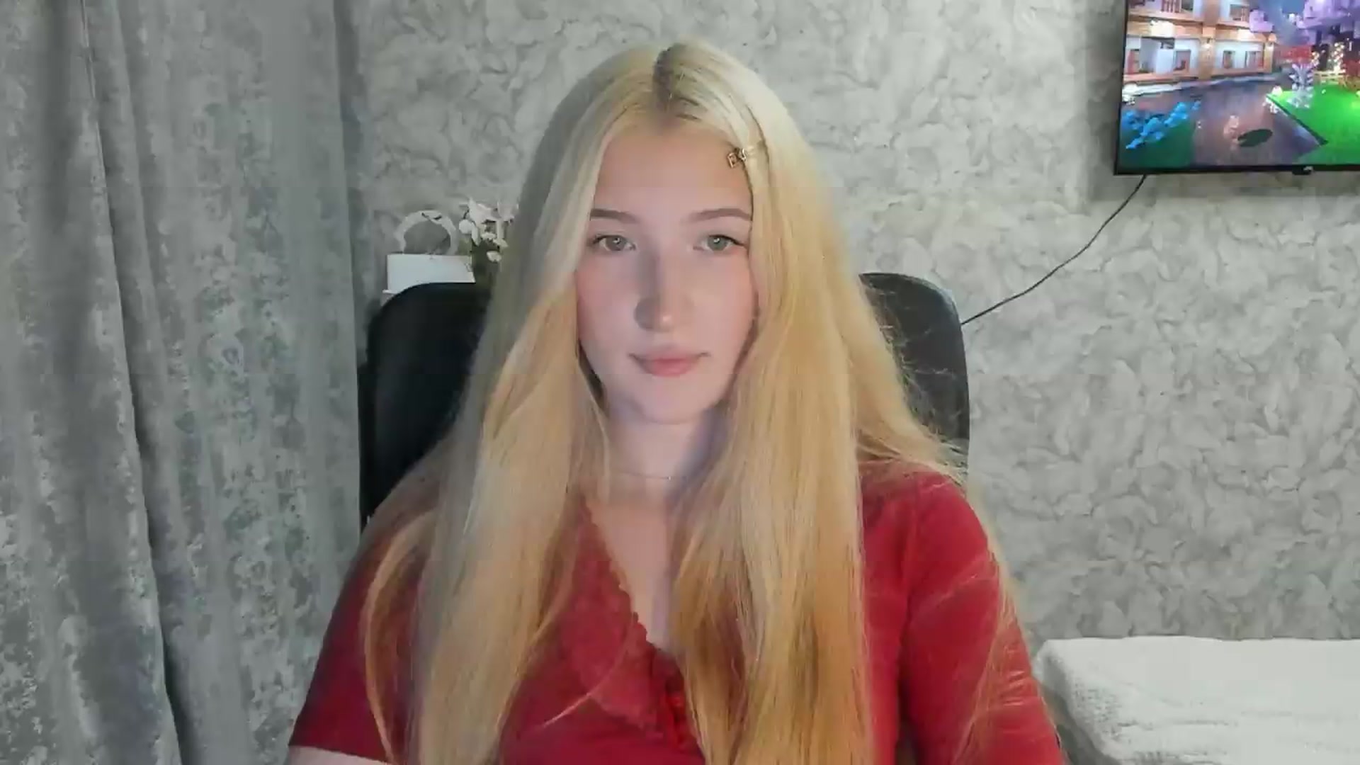 Gallery image thumbnail from Ilona_Here's myfreecams stream on, 09/05/2026, 17:55 image 17 of 20