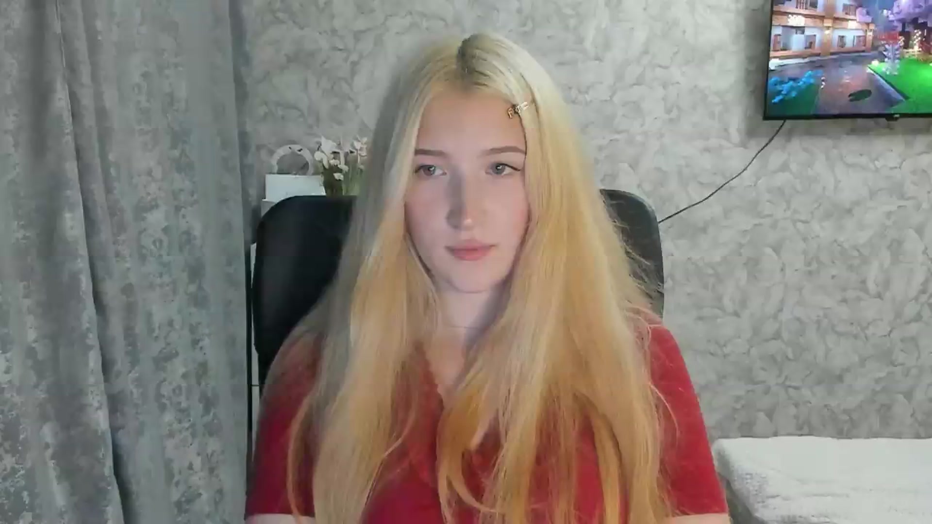 Gallery image thumbnail from Ilona_Here's myfreecams stream on, 09/05/2026, 17:55 image 20 of 20