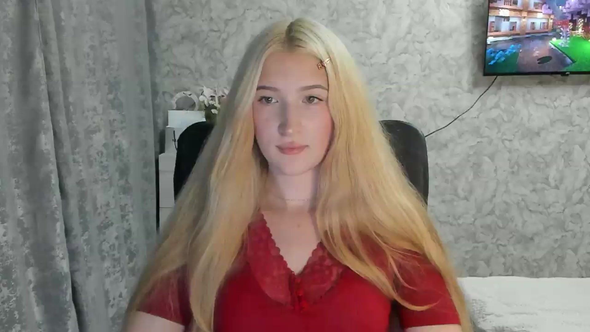 Gallery image thumbnail from Ilona_Here's myfreecams stream on, 09/05/2026, 18:57 image 12 of 20